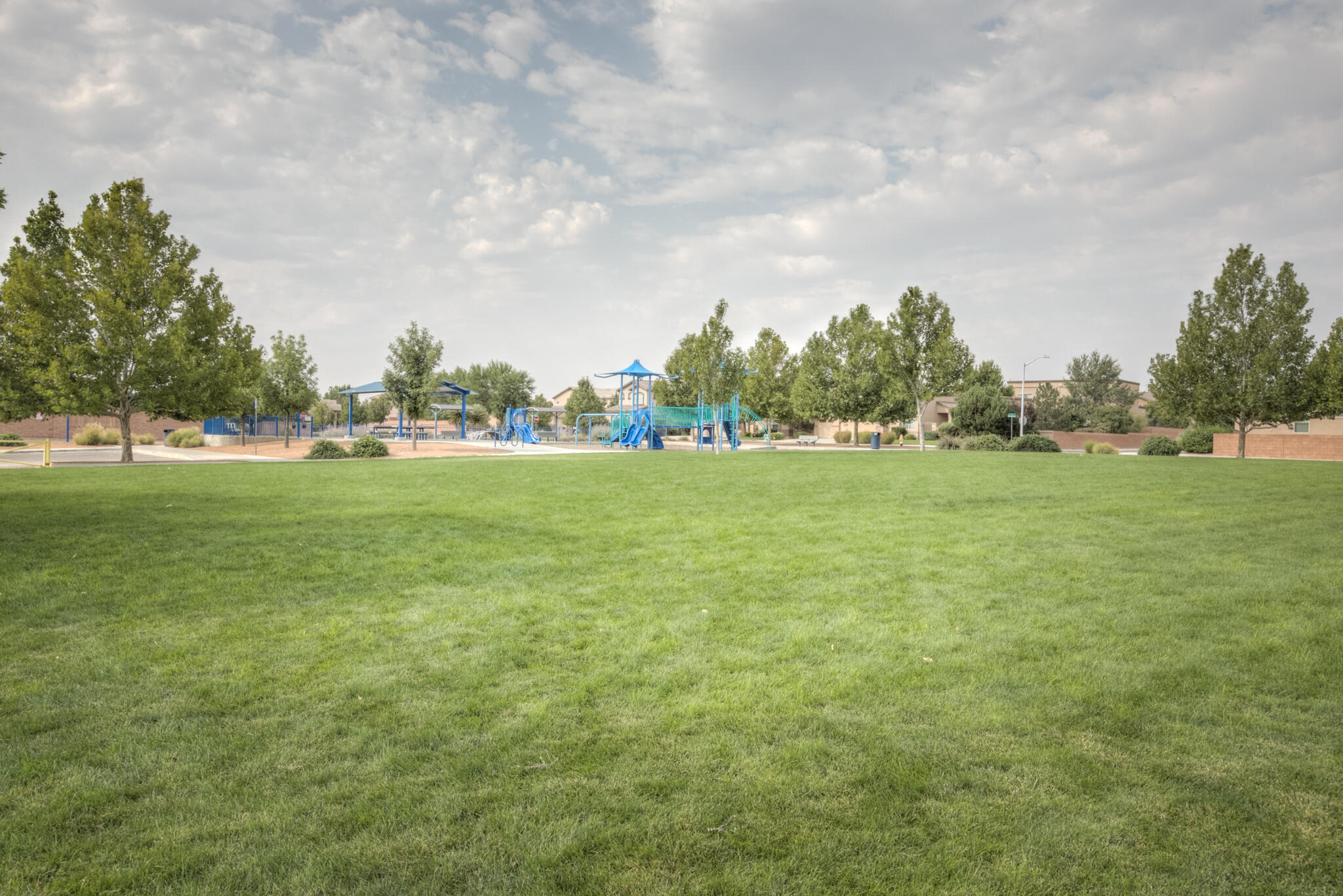 Photo 6 — 8335 Groundsel Road NW