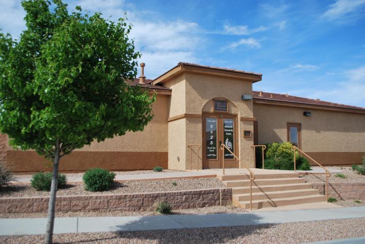Photo 4 — 8335 Groundsel Road NW