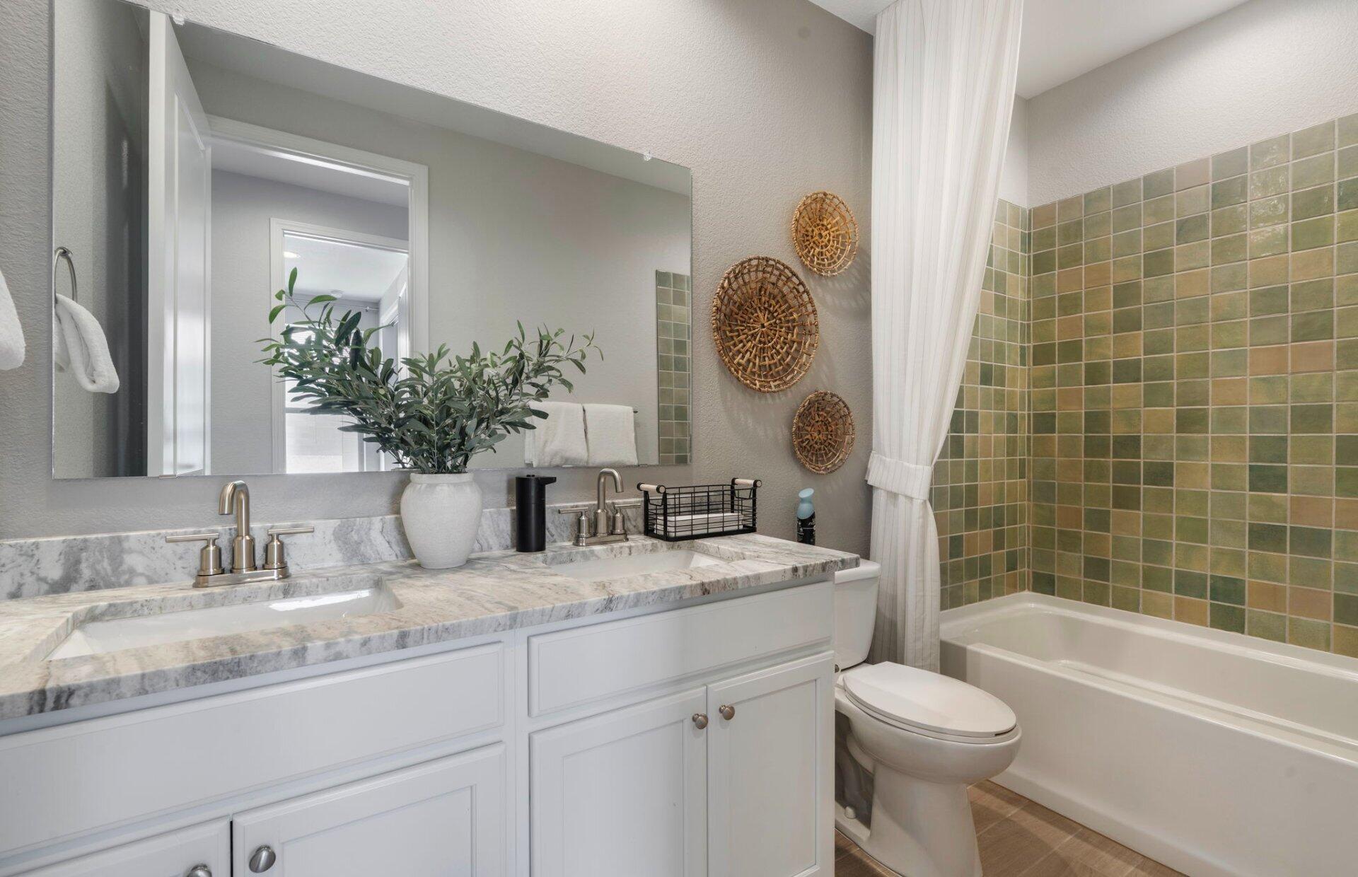 Photo 11 — 1621 Tutor Trail NW