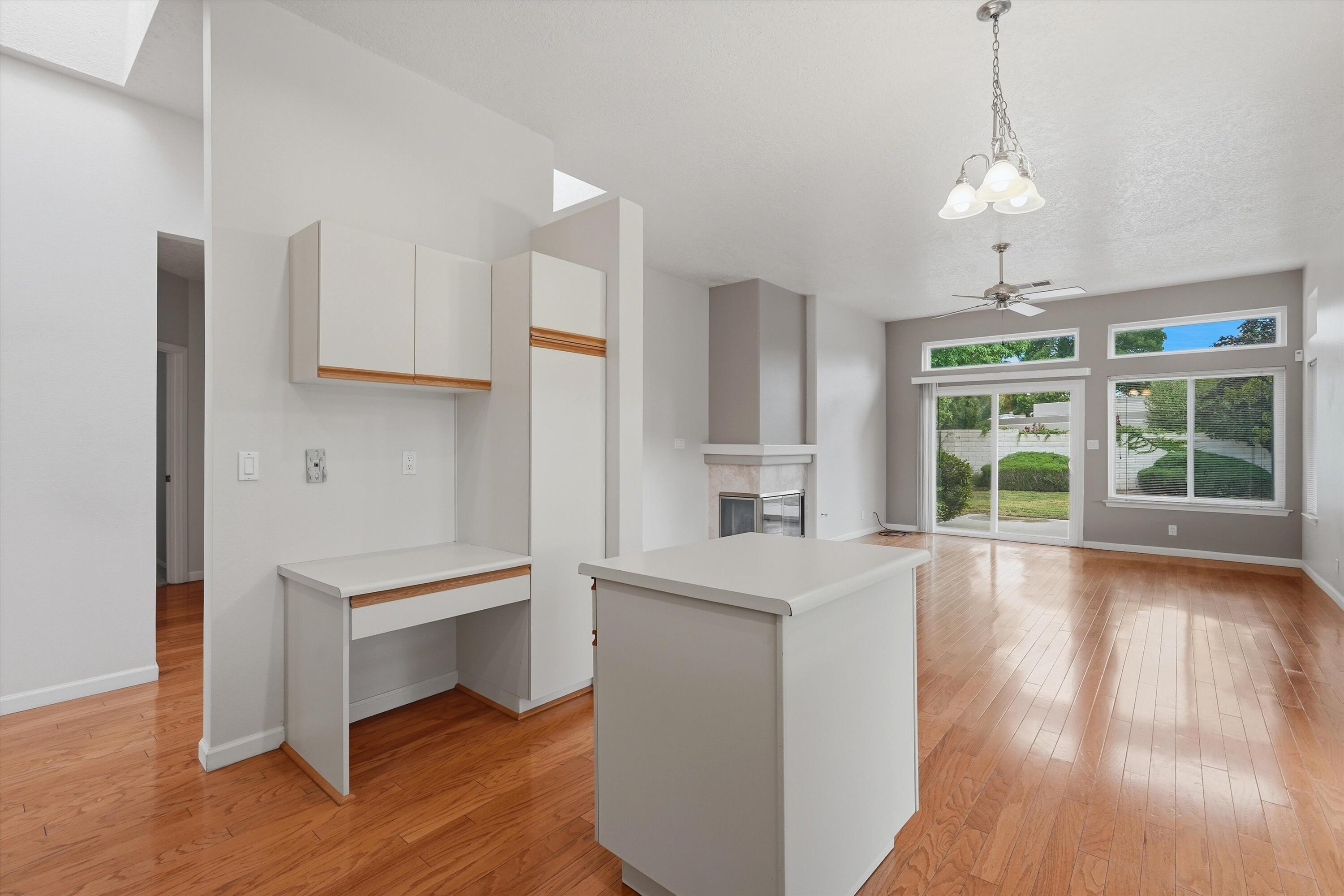Photo 10 — 9305 Preston Trail NE
