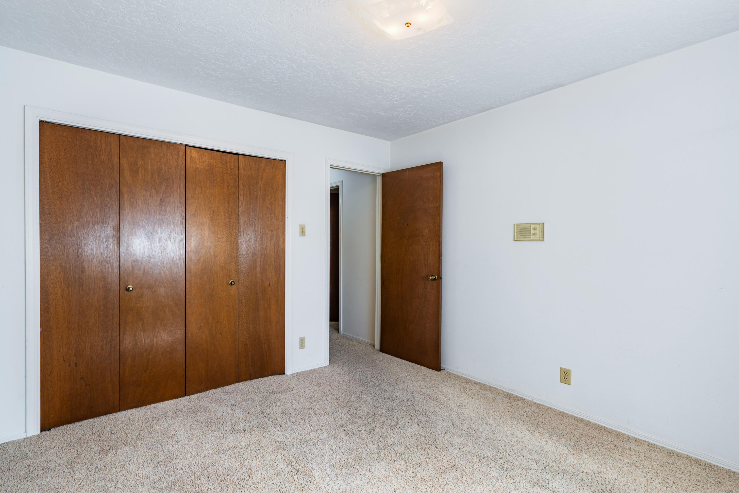 Photo 9 — 7616 Osuna Road NE