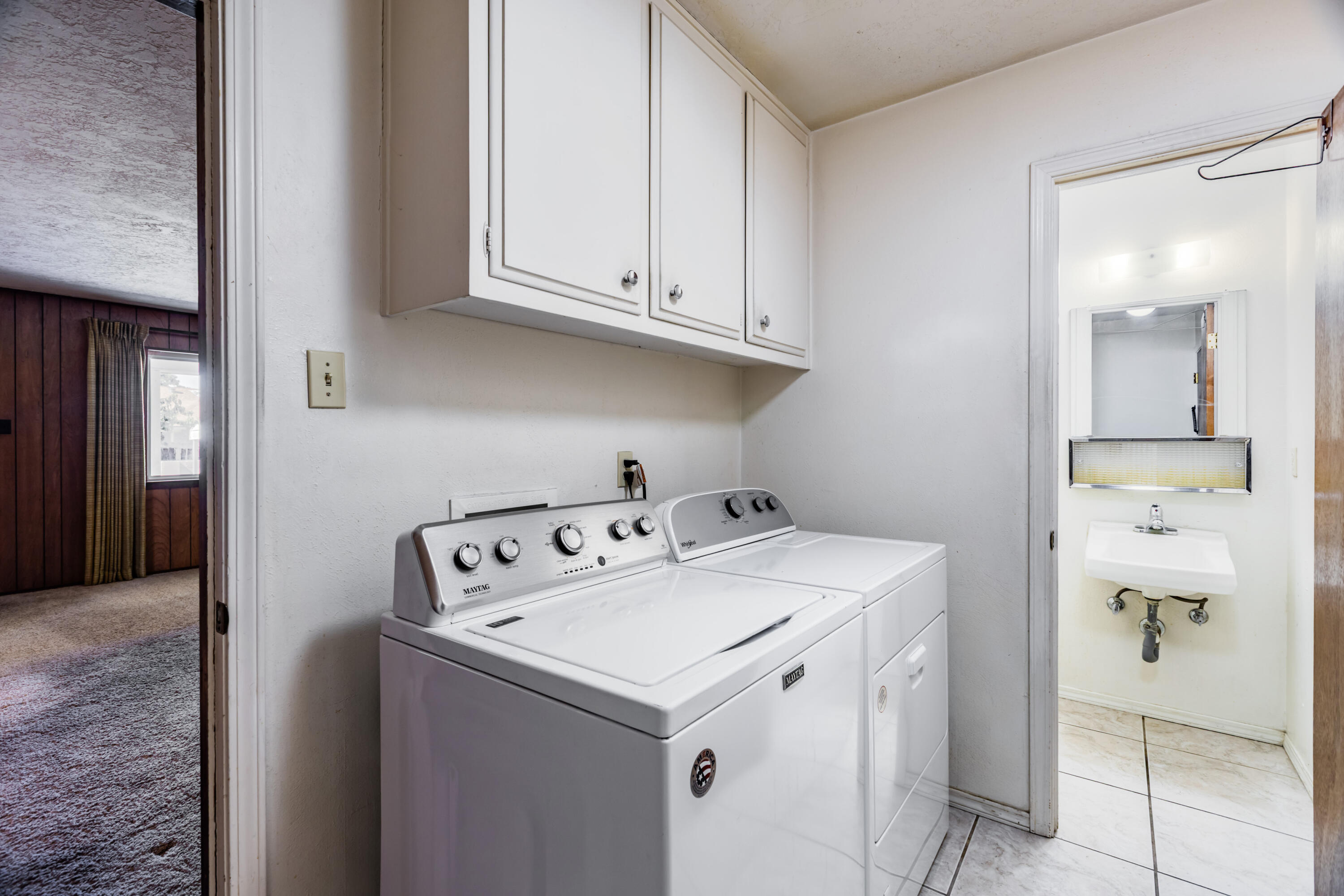 Photo 12 — 7616 Osuna Road NE