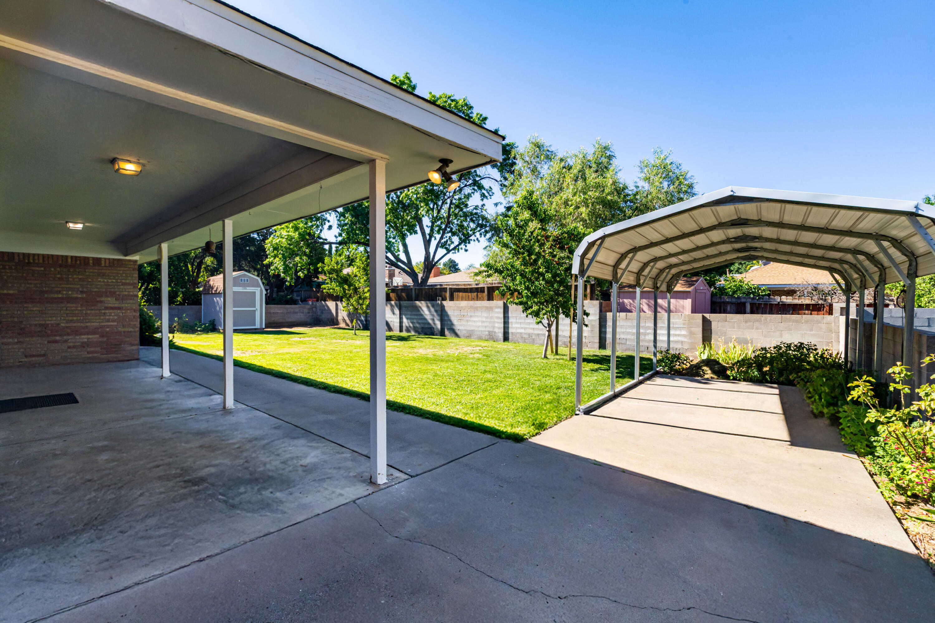 Photo 15 — 7616 Osuna Road NE