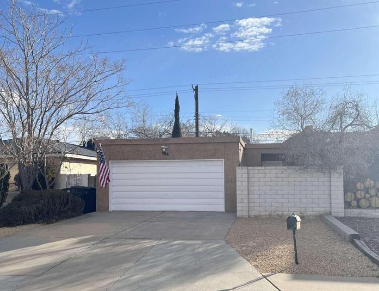 Photo 2 — 506 Ortiz Drive NE