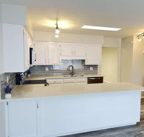Photo 4 — 506 Ortiz Drive NE
