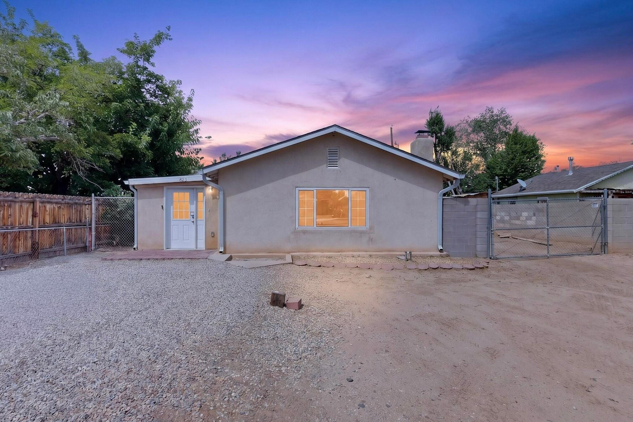 823 San Lorenzo Avenue NW, Albuquerque, NM 87107