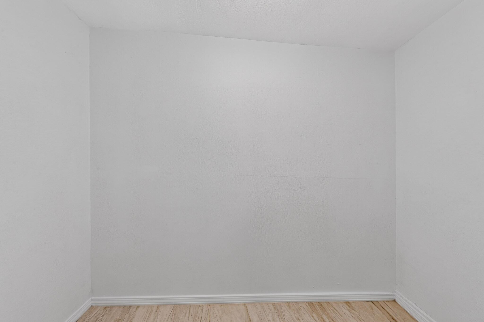 Photo 2 — 823 San Lorenzo Avenue NW