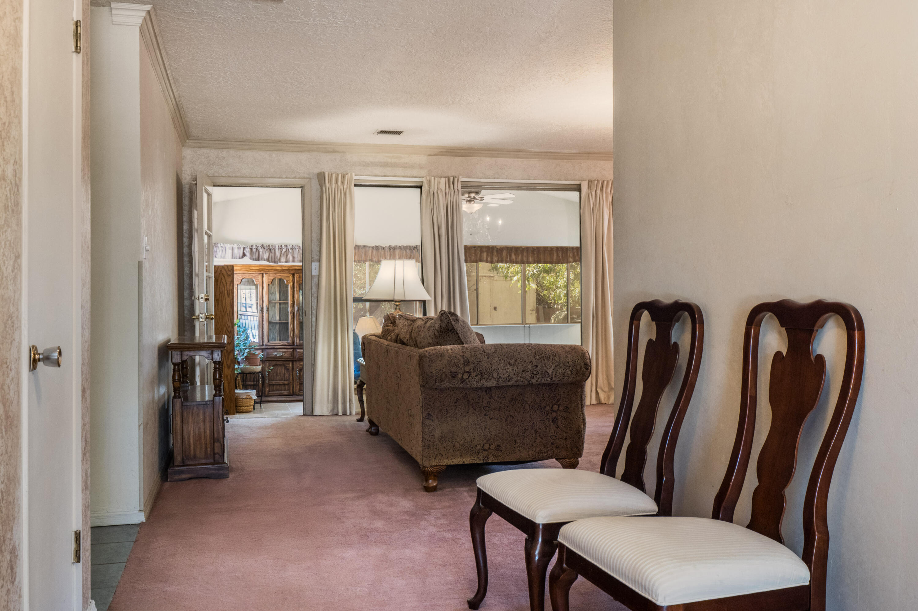 Photo 17 — 411 Schmidt Place SW