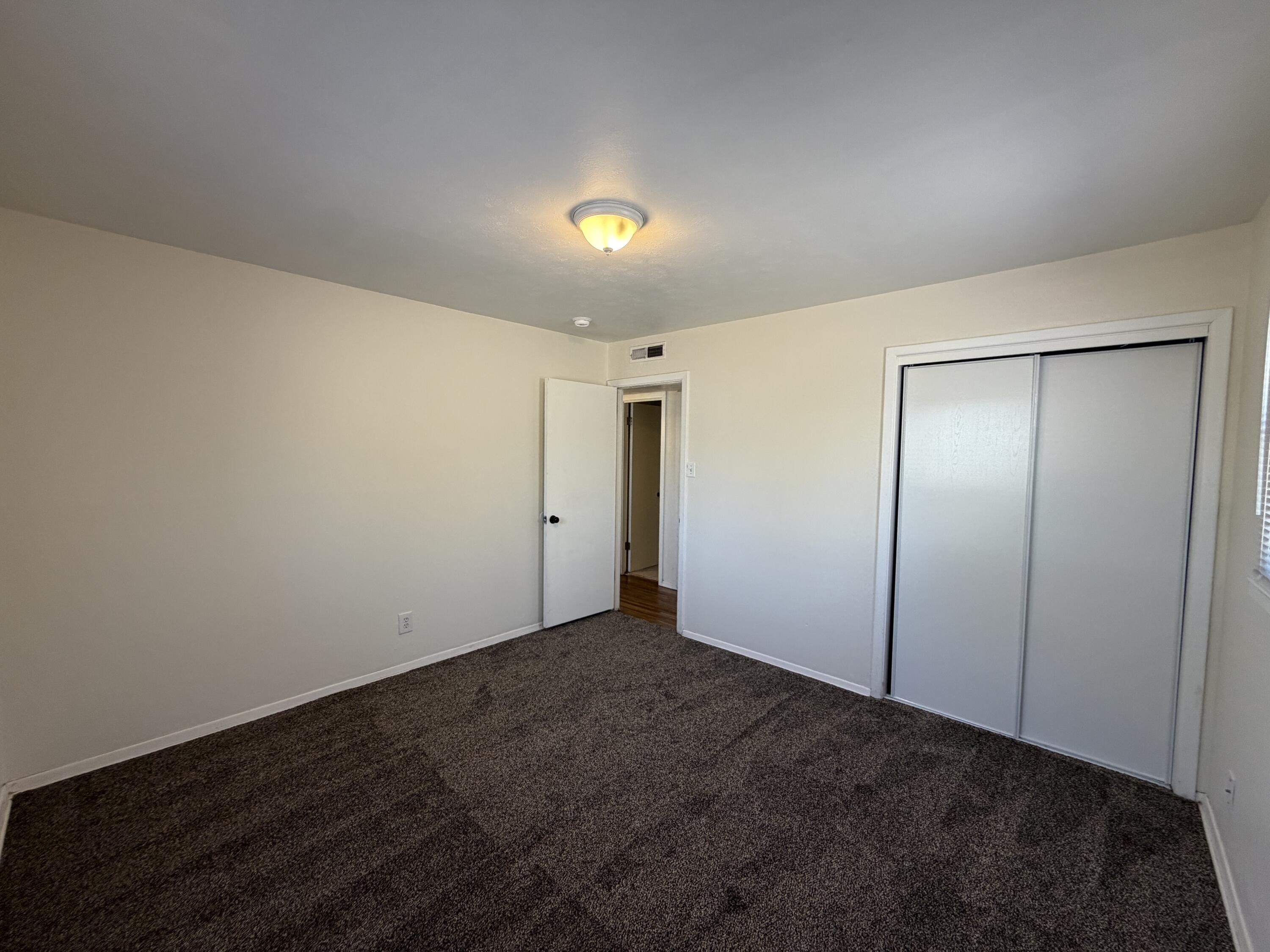Photo 7 — 317 Cagua Drive NE