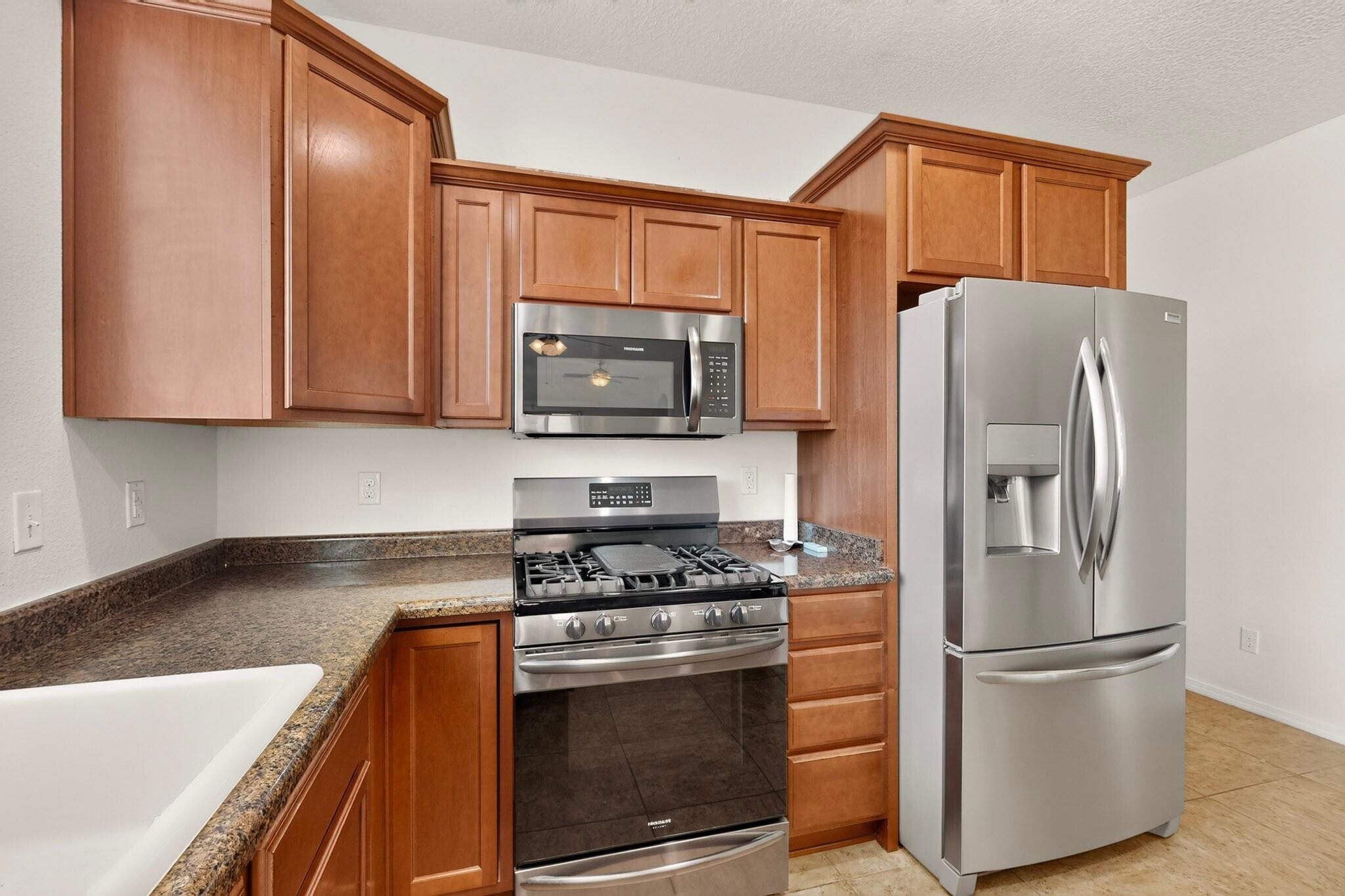 Photo 17 — 3924 Desert Pinon Drive NE