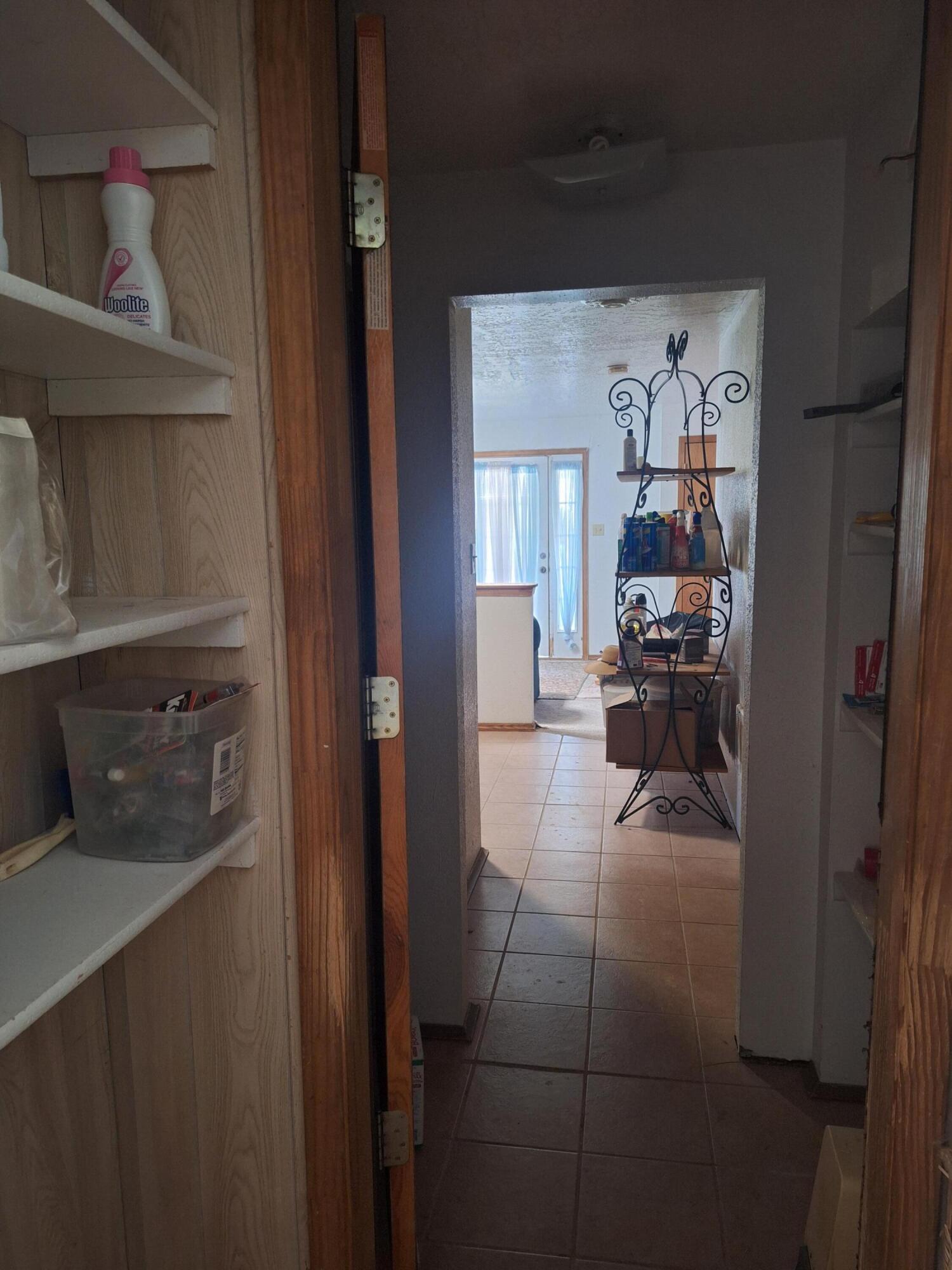 Photo 17 — 401 N Riverside Drive