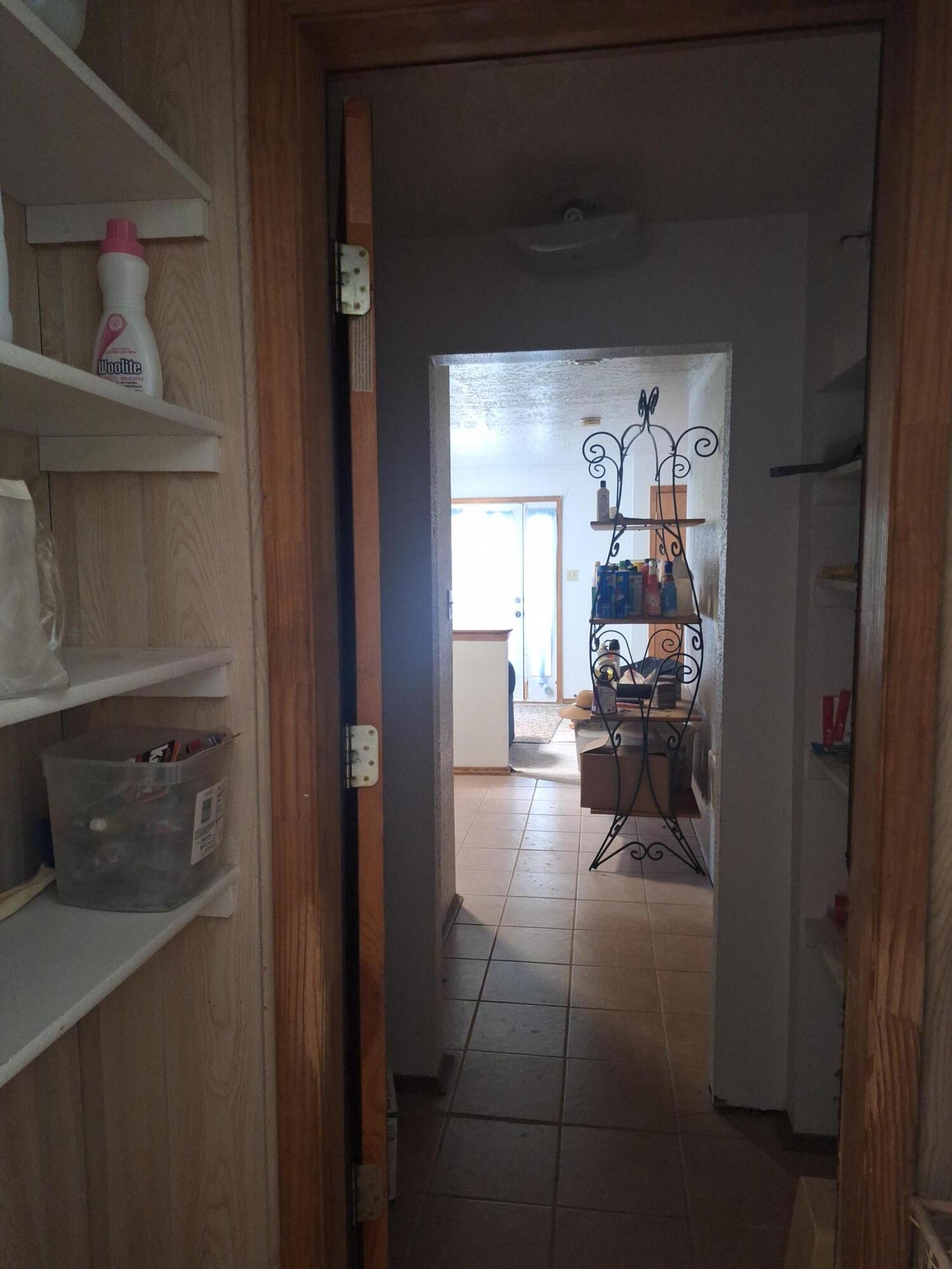 Photo 18 — 401 N Riverside Drive