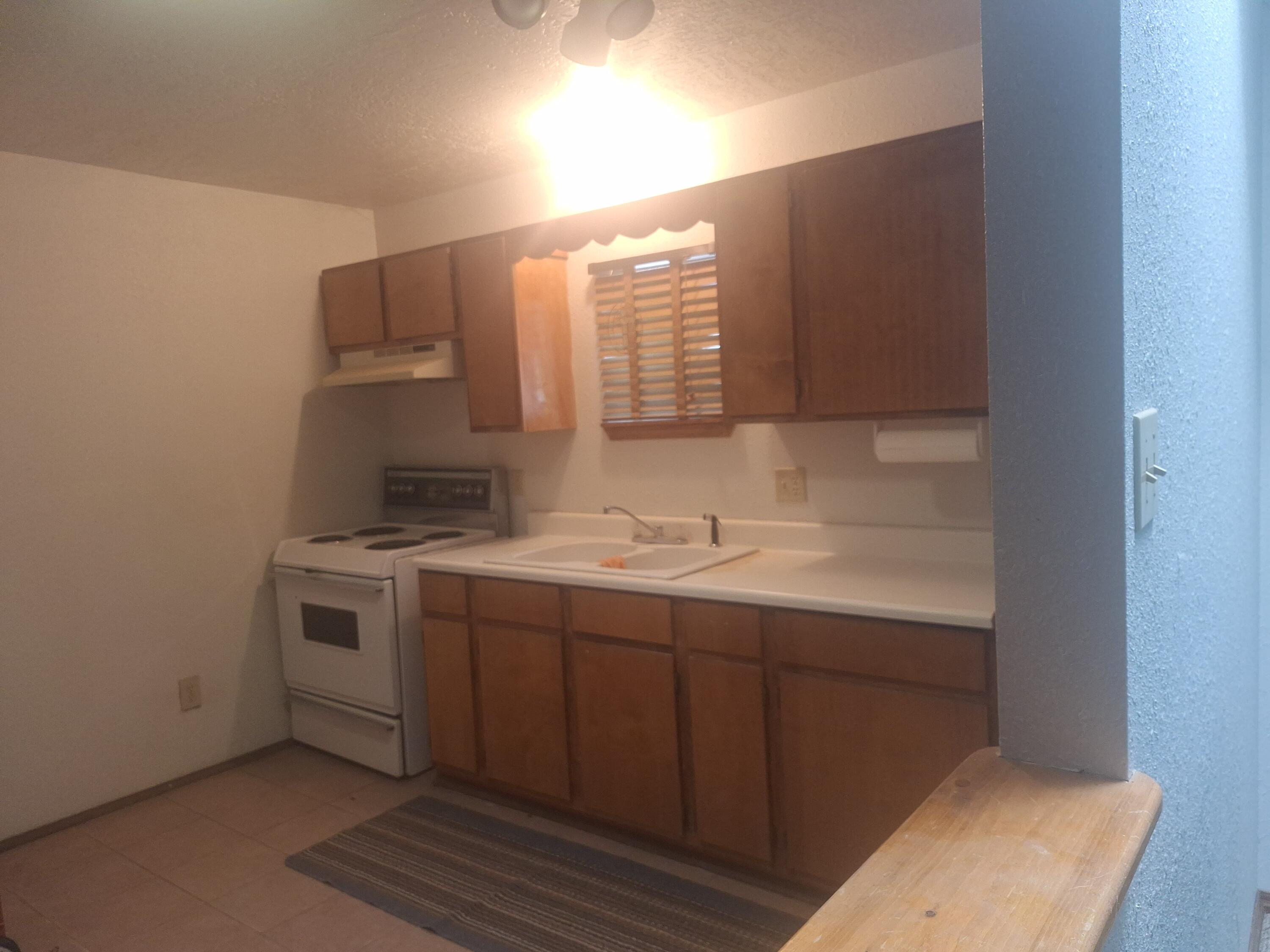 Photo 19 — 401 N Riverside Drive