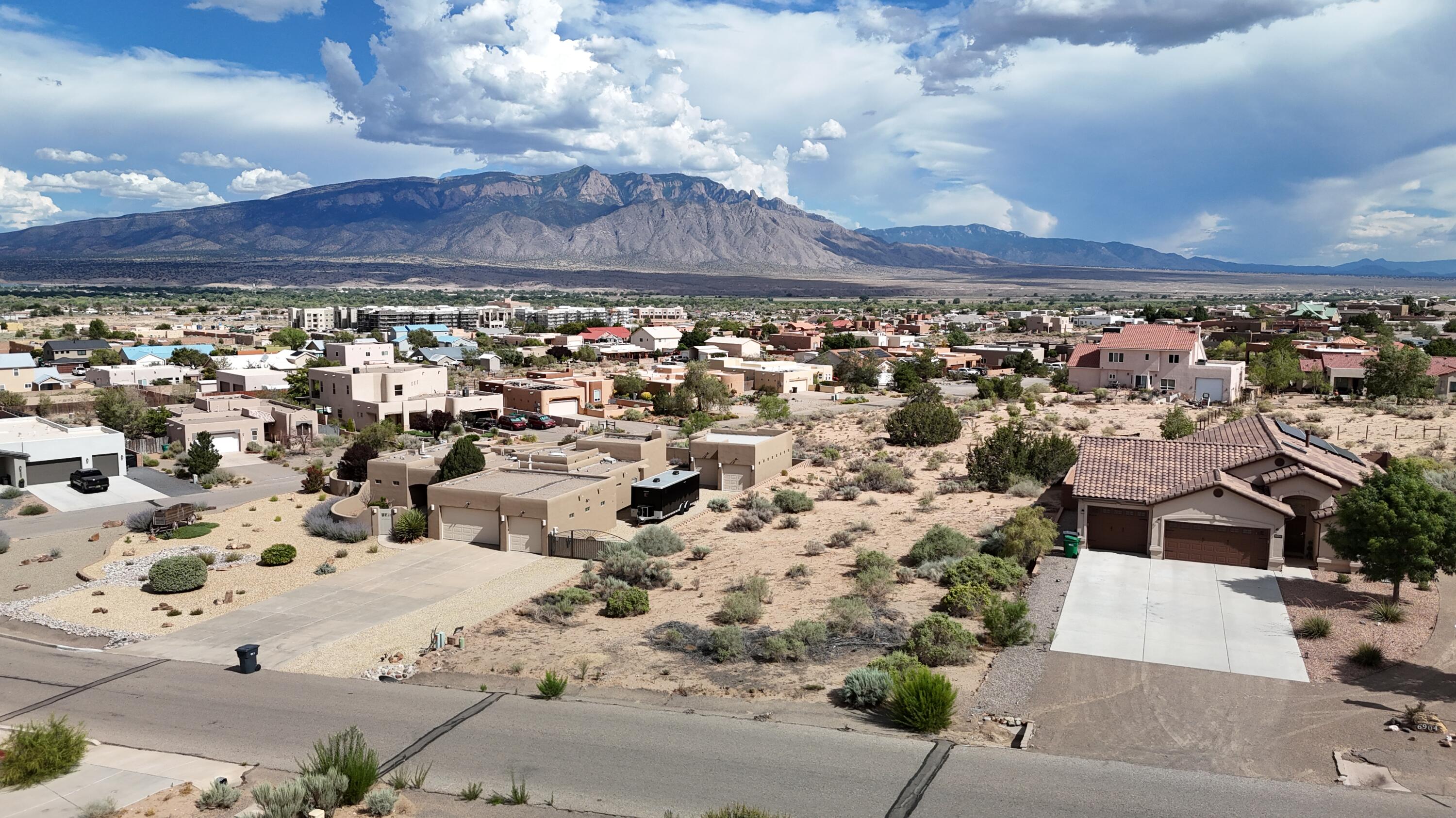 6908 Nagoya Road NE, Rio Rancho, NM 87144