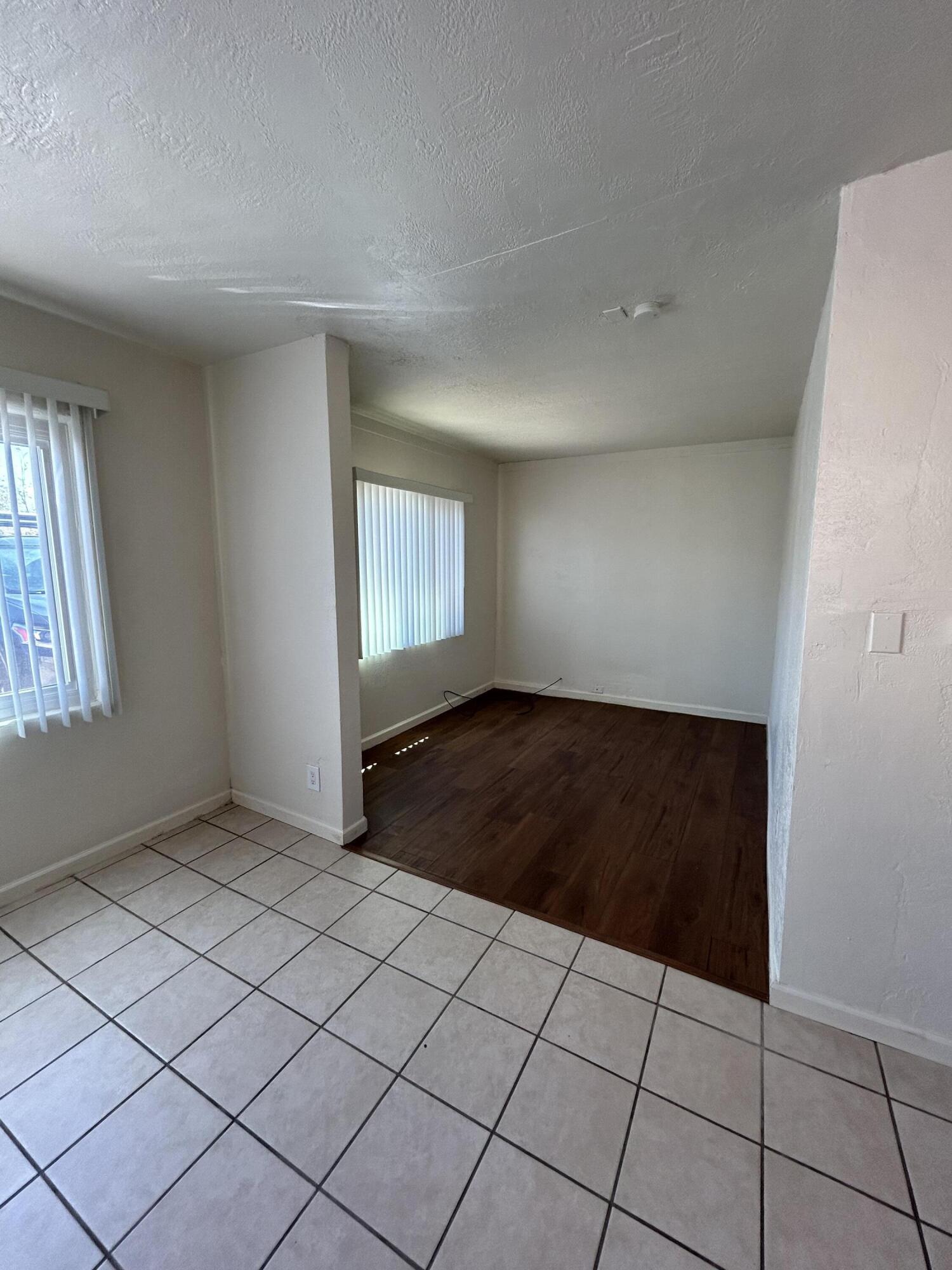 Photo 10 — 1029 Palomas Drive SE A-D
