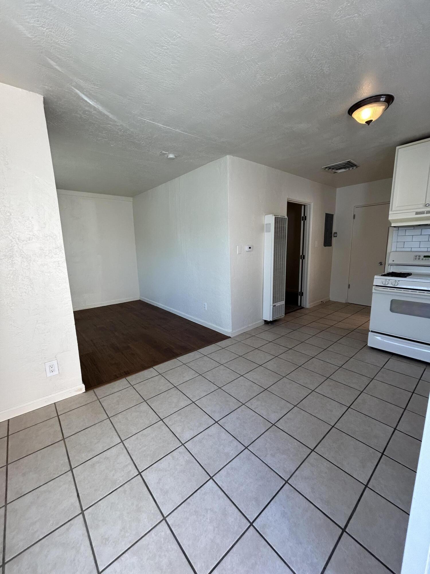Photo 12 — 1029 Palomas Drive SE A-D