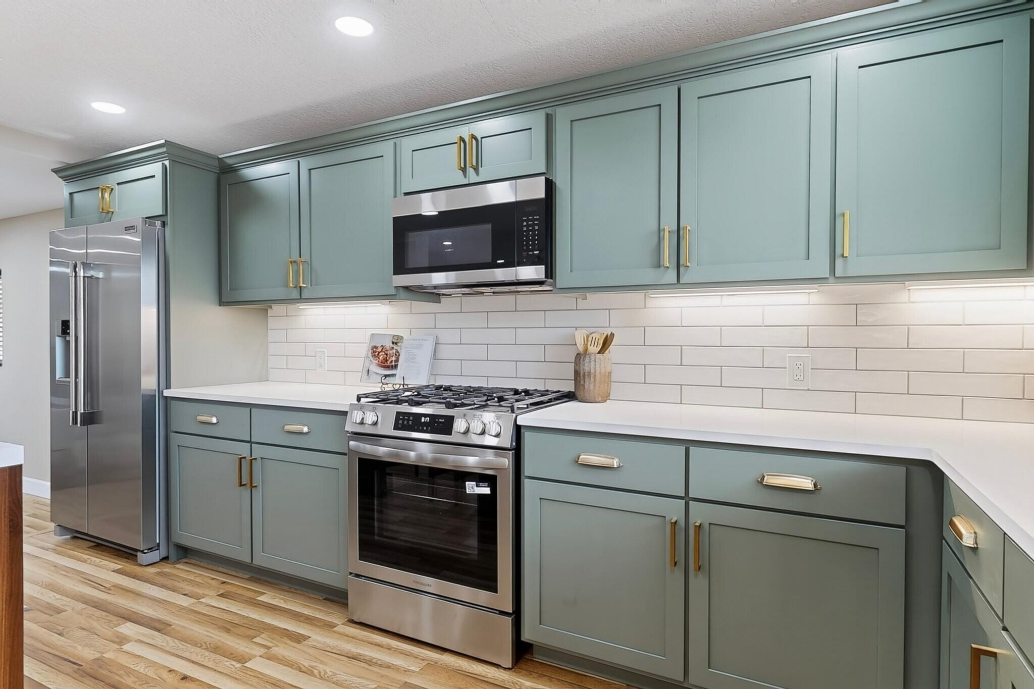Photo 12 — 1423 Van Cleave Road NW