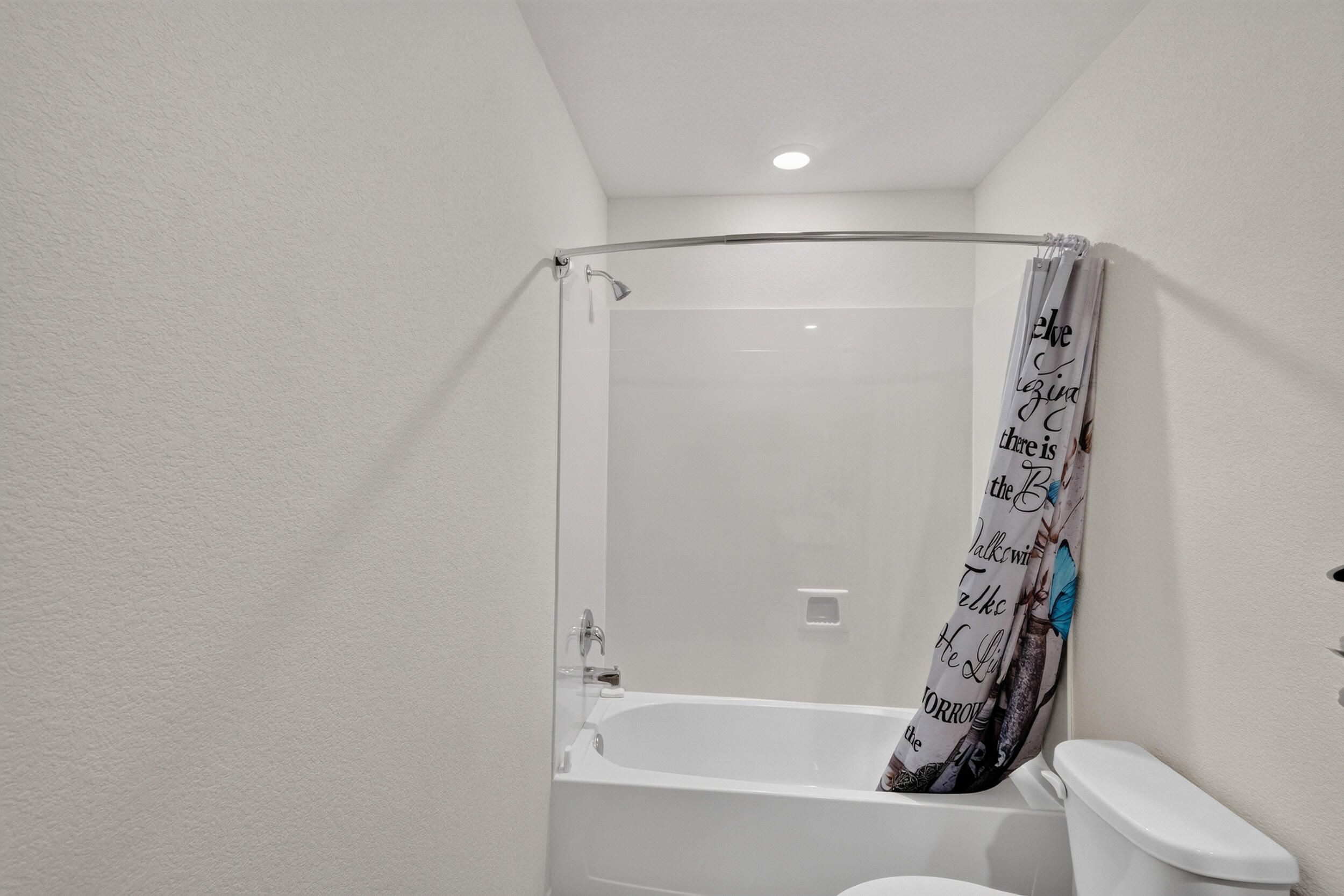 Photo 5 — 3857 Kelly Court SW