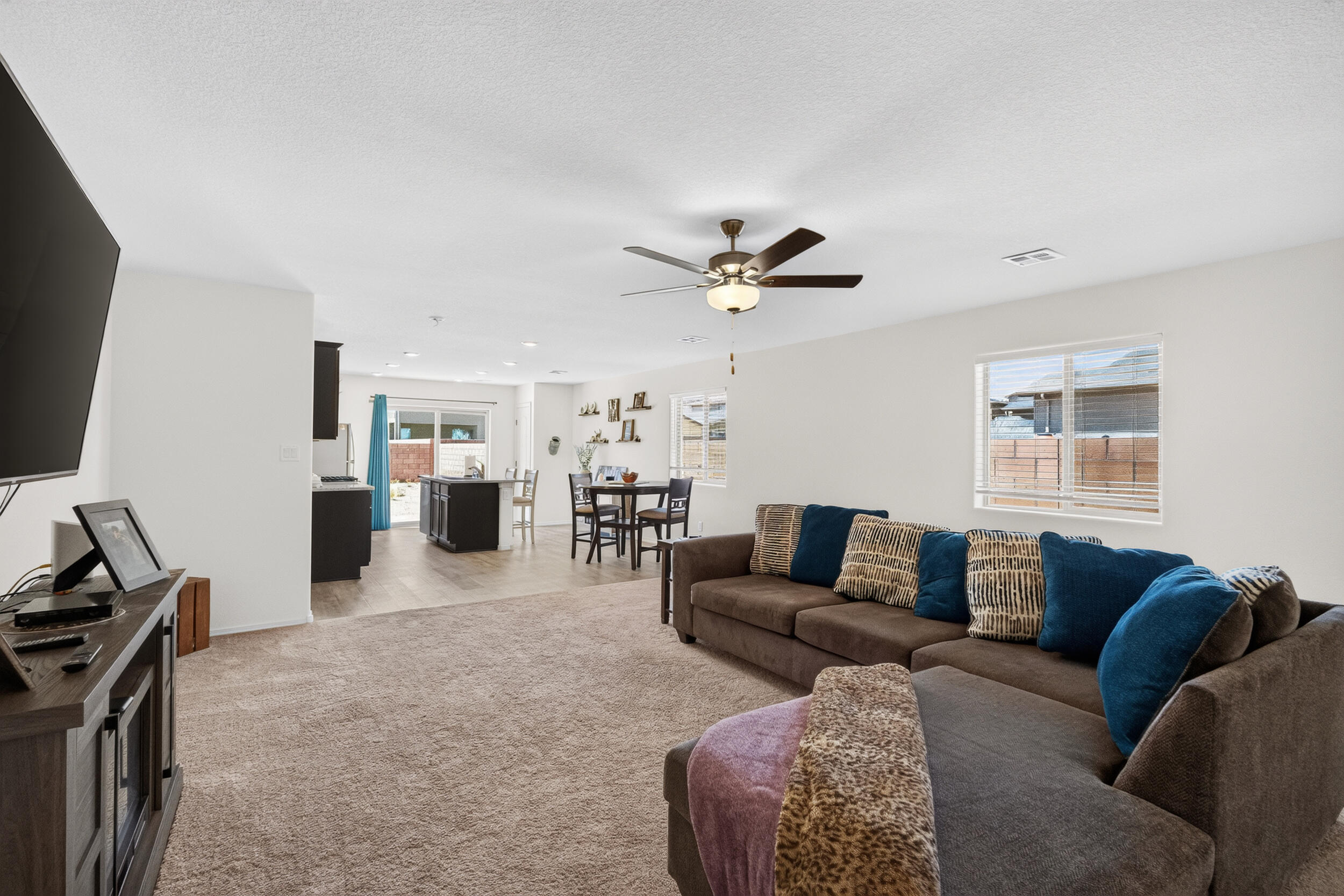 Photo 8 — 3857 Kelly Court SW