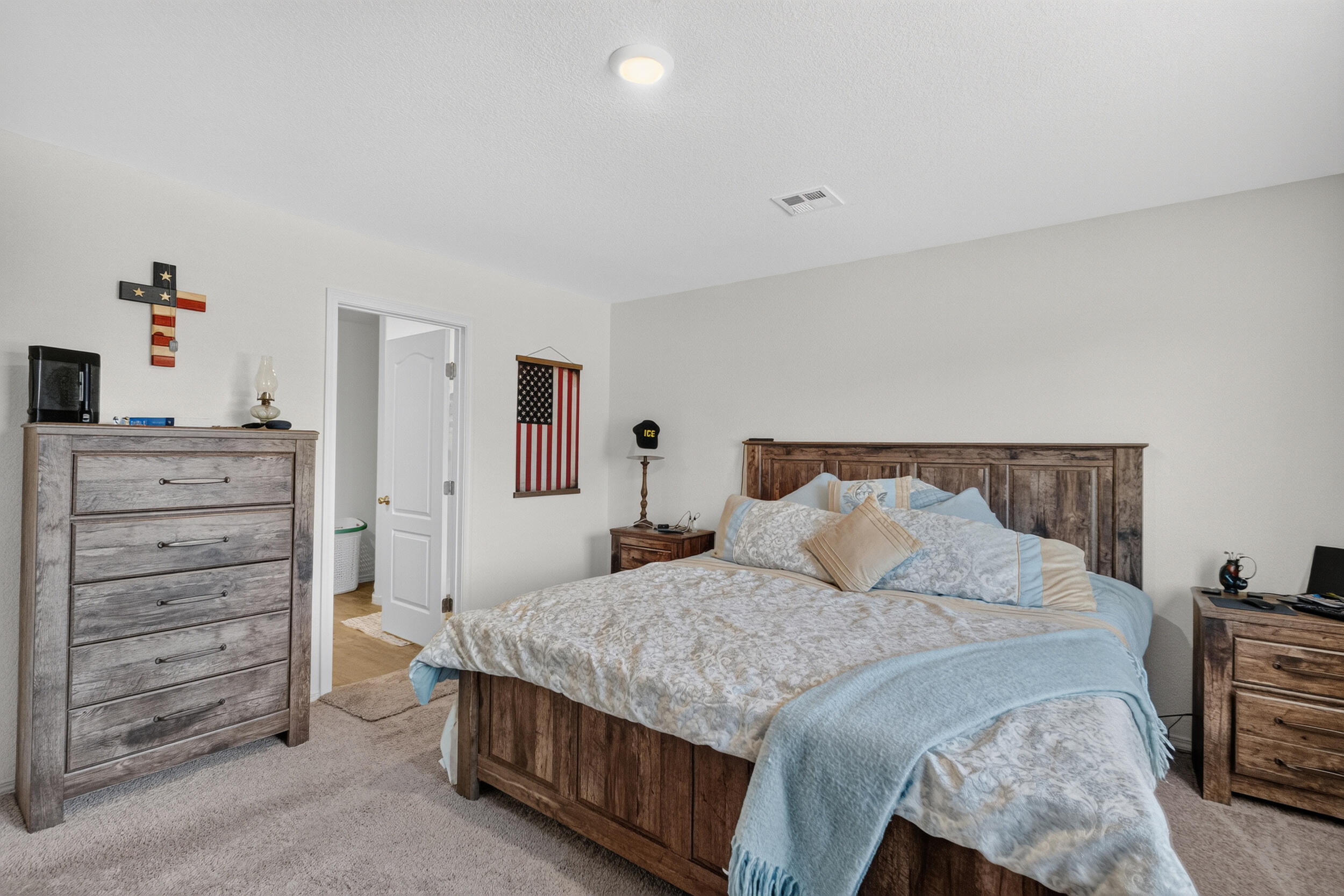 Photo 10 — 3857 Kelly Court SW