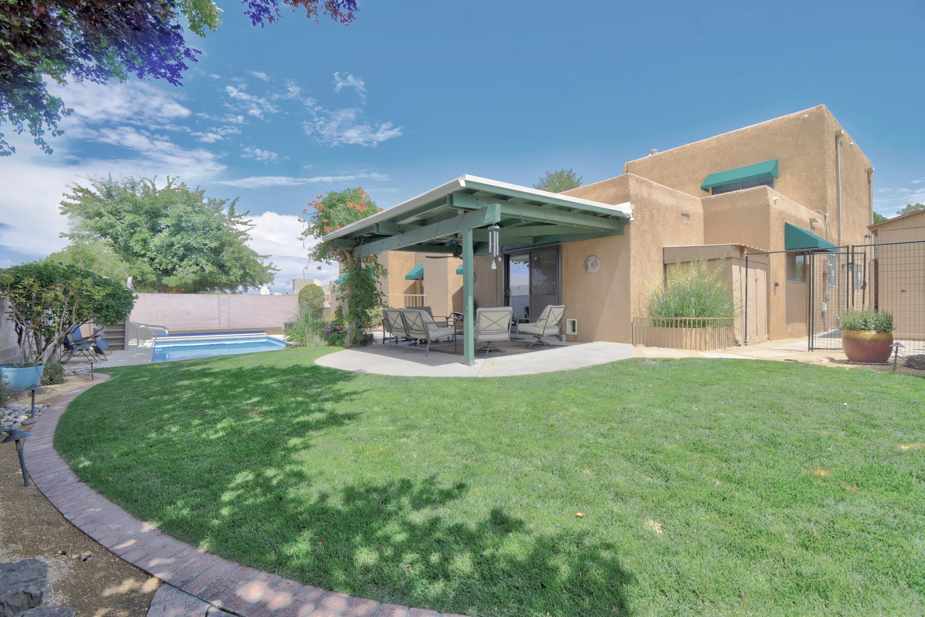 Photo 18 — 9312 Farragut Drive NE