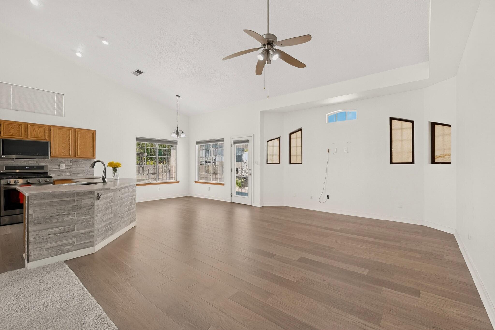 Photo 11 — 9309 Holm Bursun Drive NW