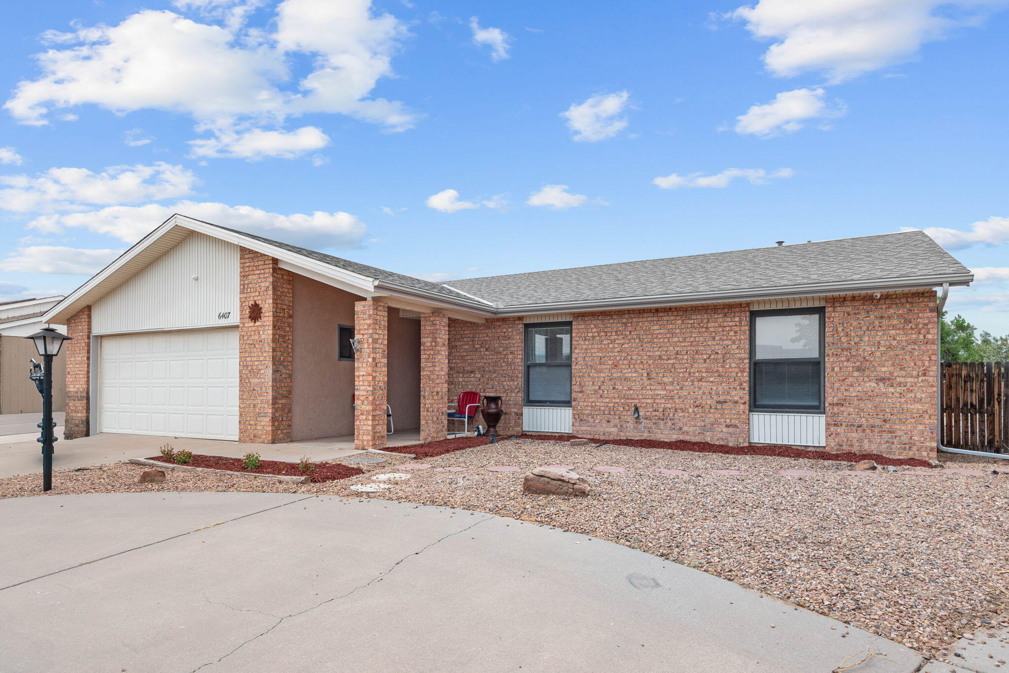 Photo 4 — 6407 Crow Road NE