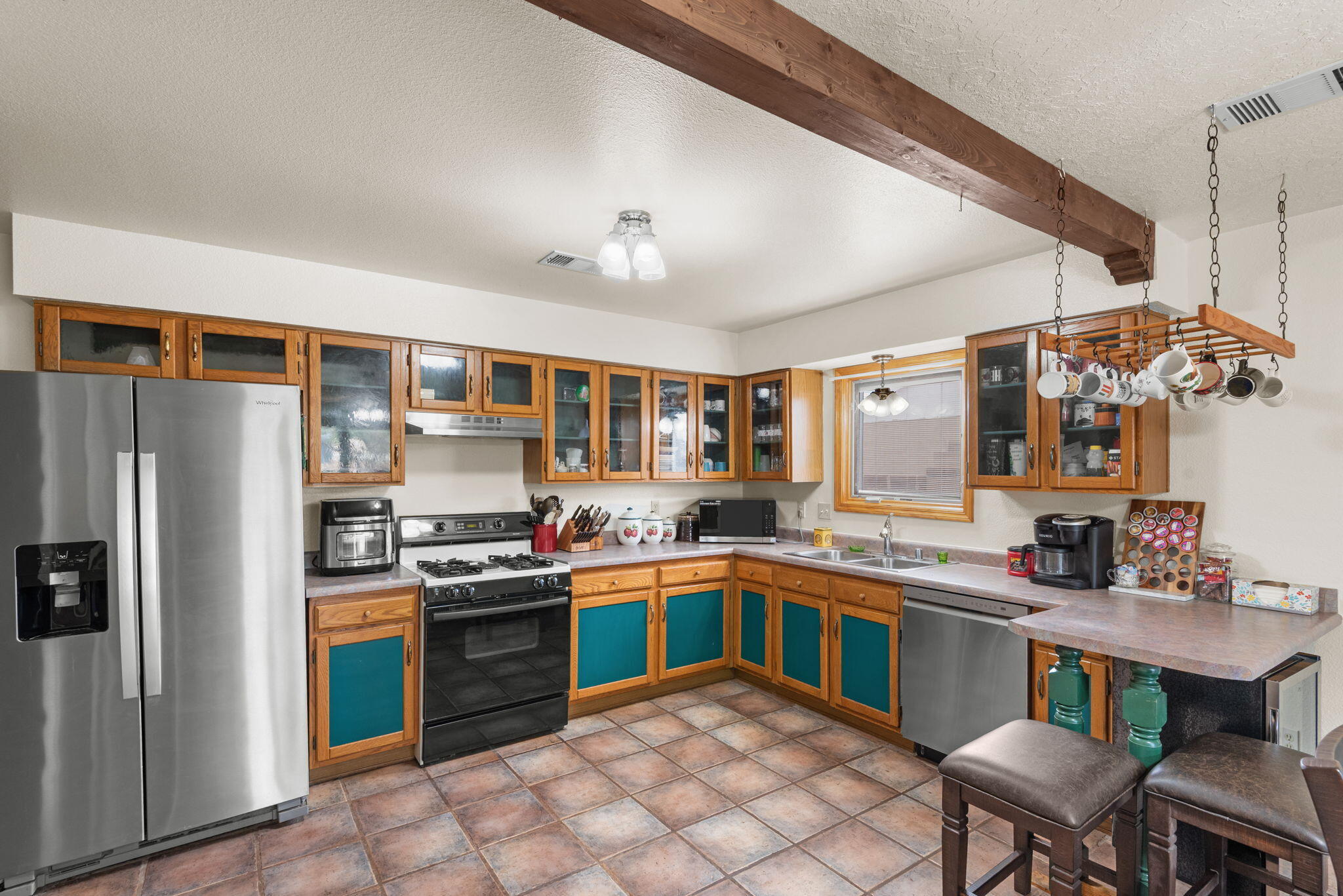 Photo 8 — 6407 Crow Road NE