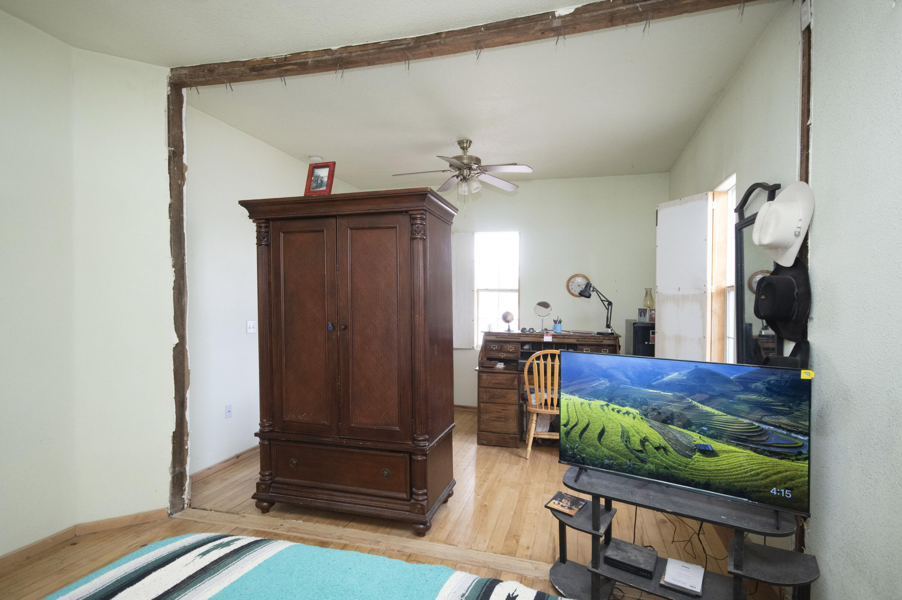 Photo 20 — 517 E Reinken Avenue