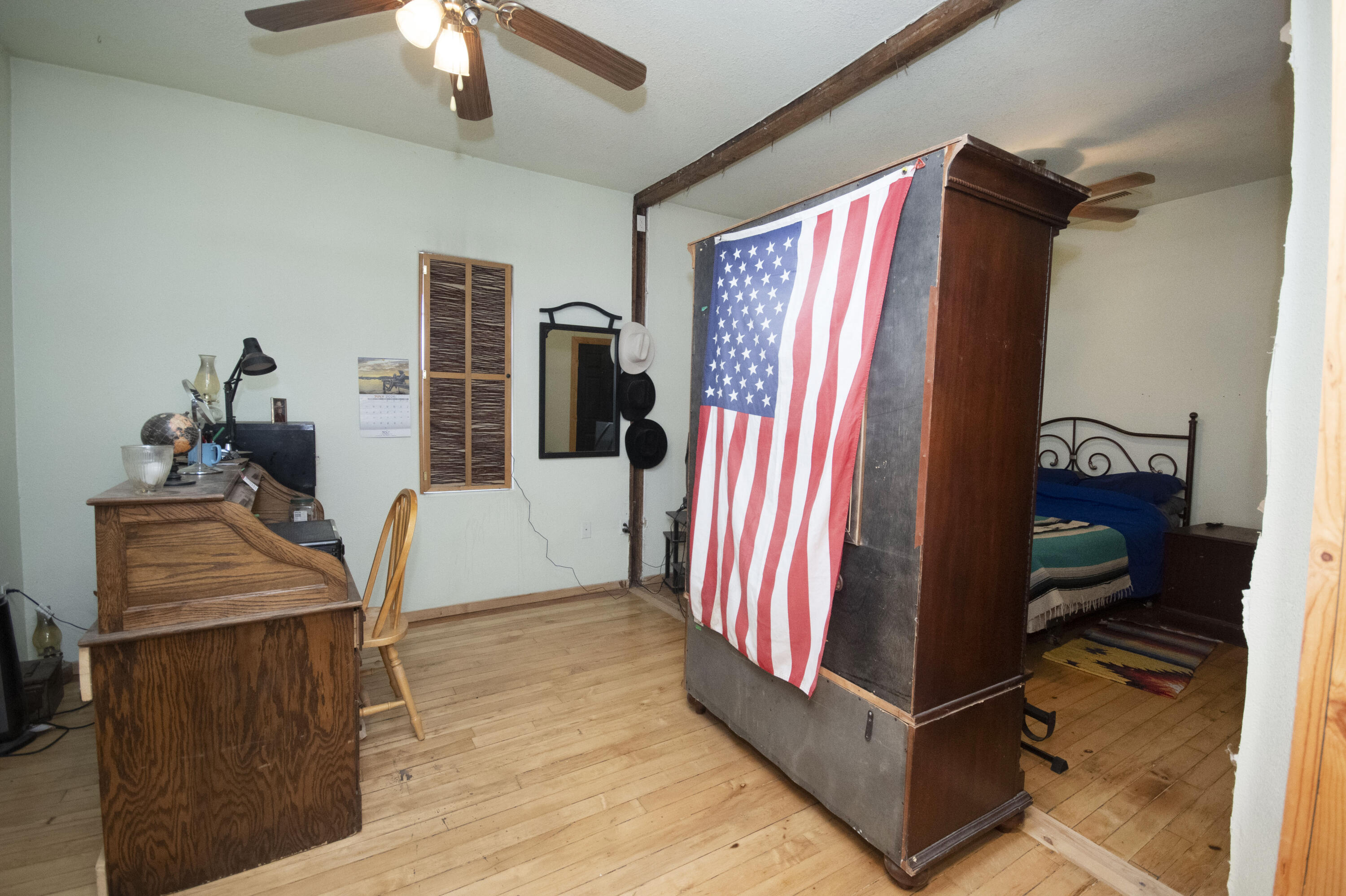 Photo 16 — 517 E Reinken Avenue