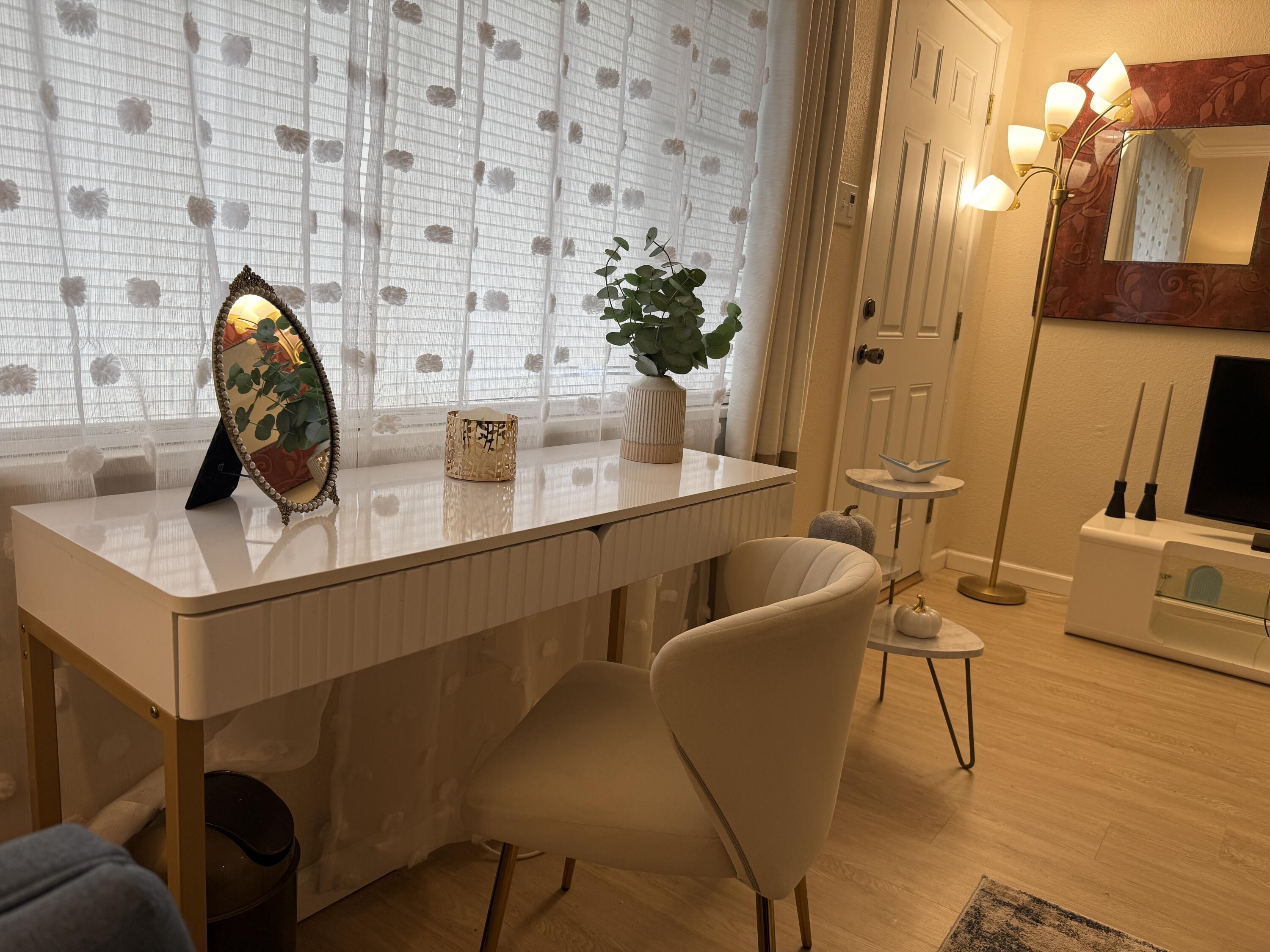 Photo 2 — 704 Liles Street