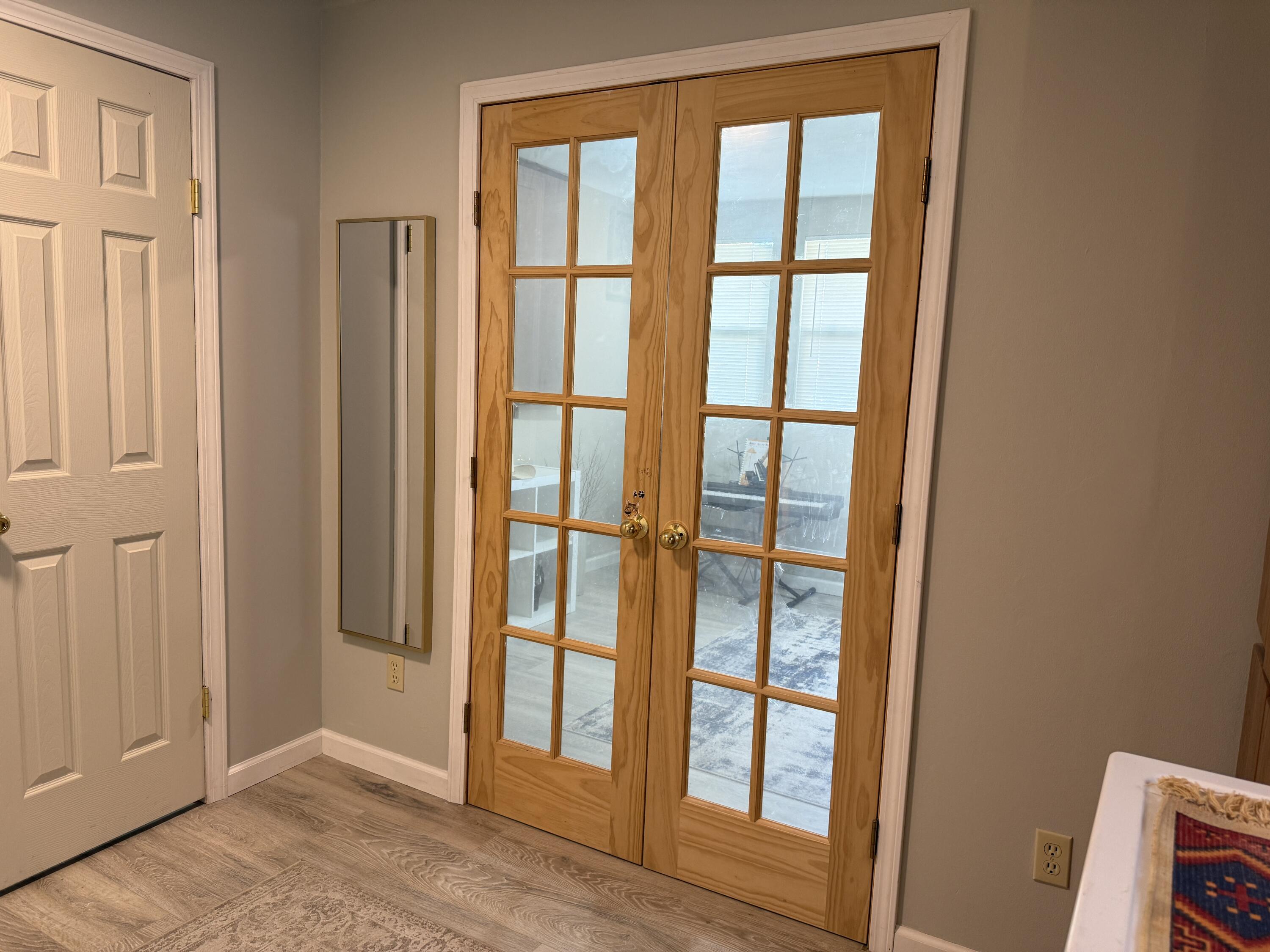 Photo 4 — 704 Liles Street