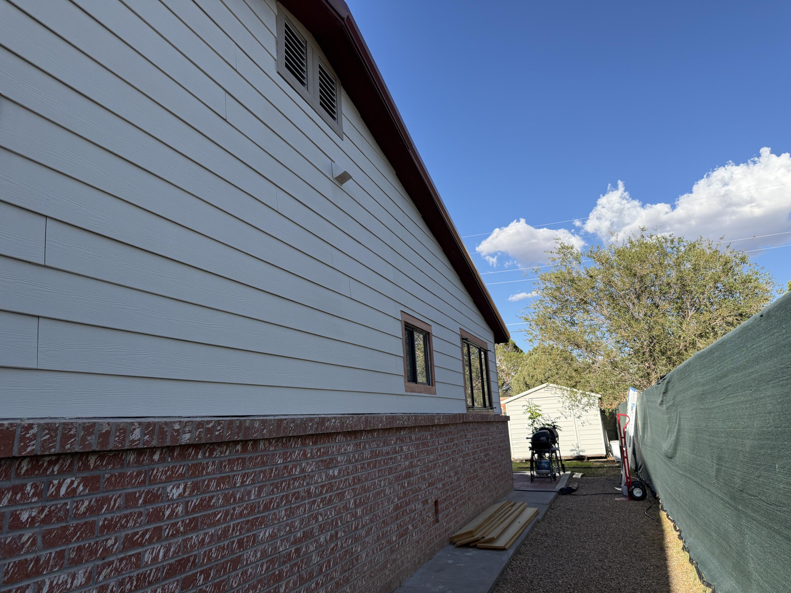 Photo 9 — 704 Liles Street