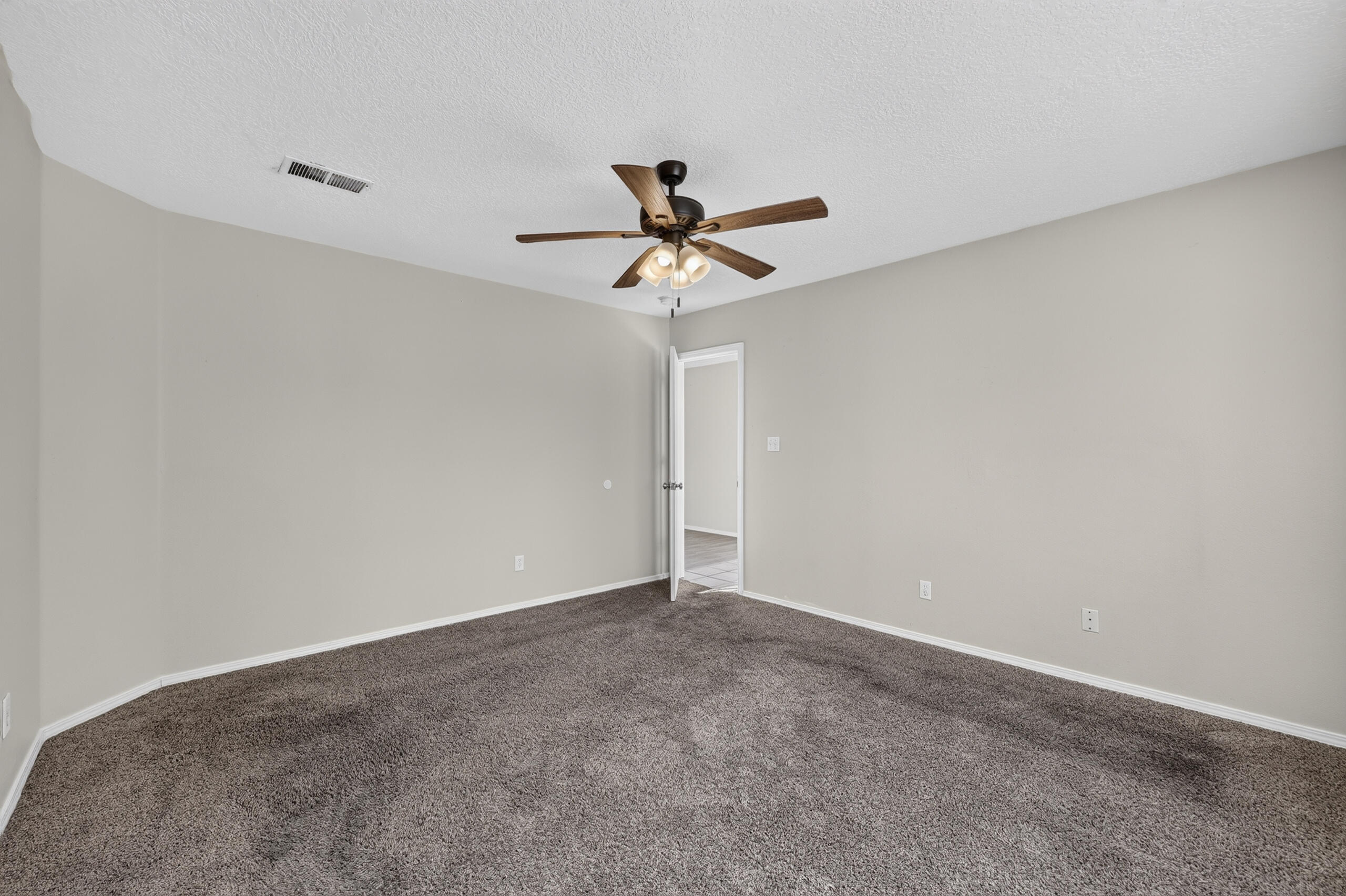 Photo 14 — 8008 Vista Estrella Lane SW