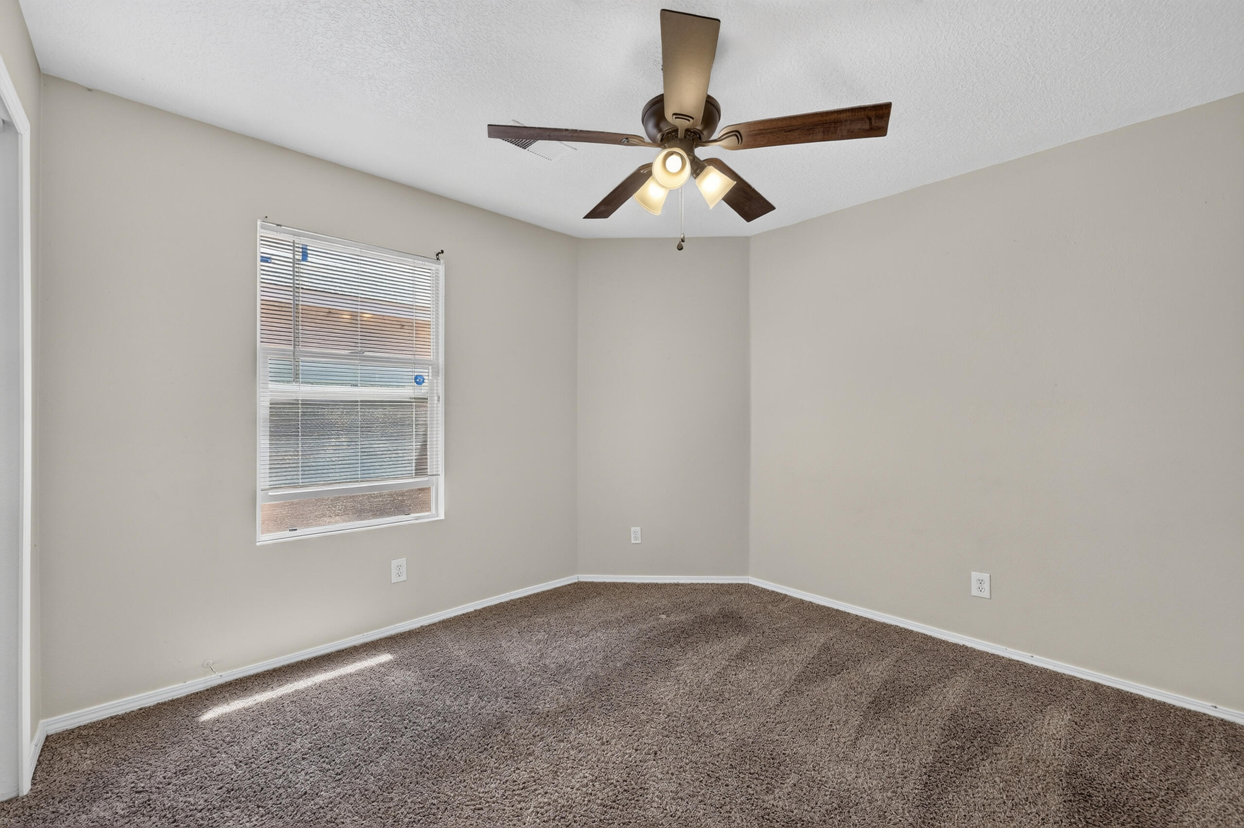 Photo 20 — 8008 Vista Estrella Lane SW
