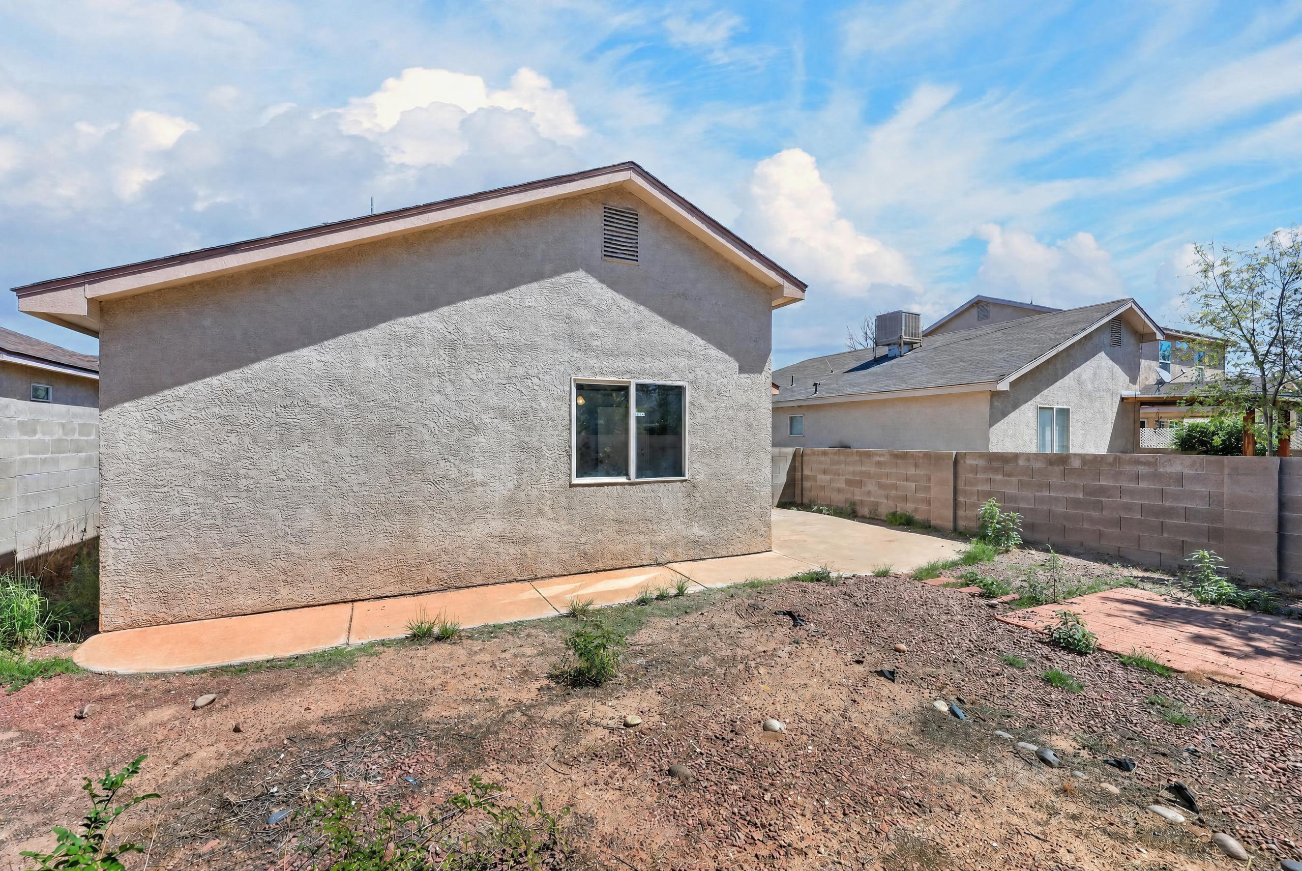 Photo 7 — 8008 Vista Estrella Lane SW