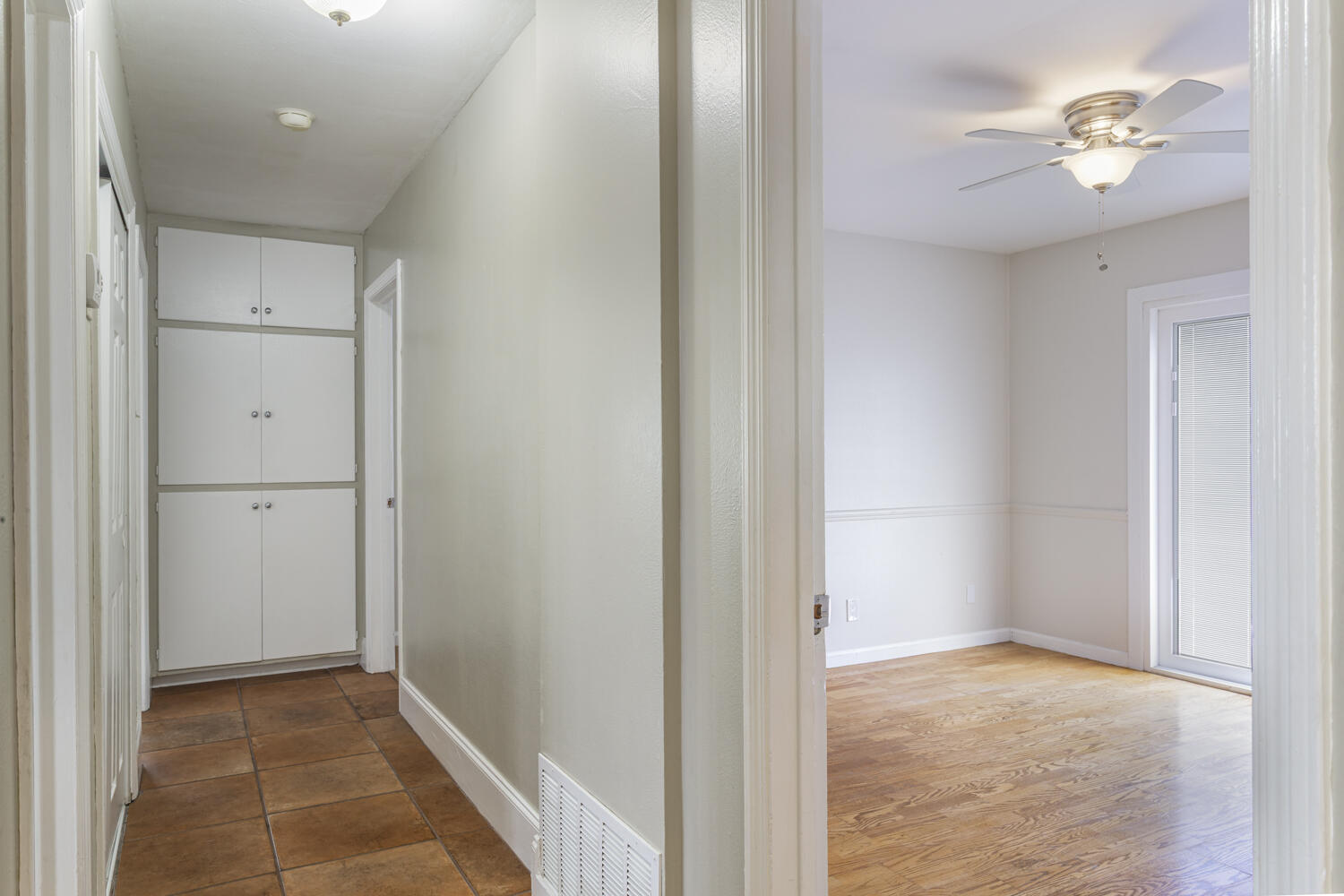 Photo 2 — 1424 Bryn Mawr Drive NE