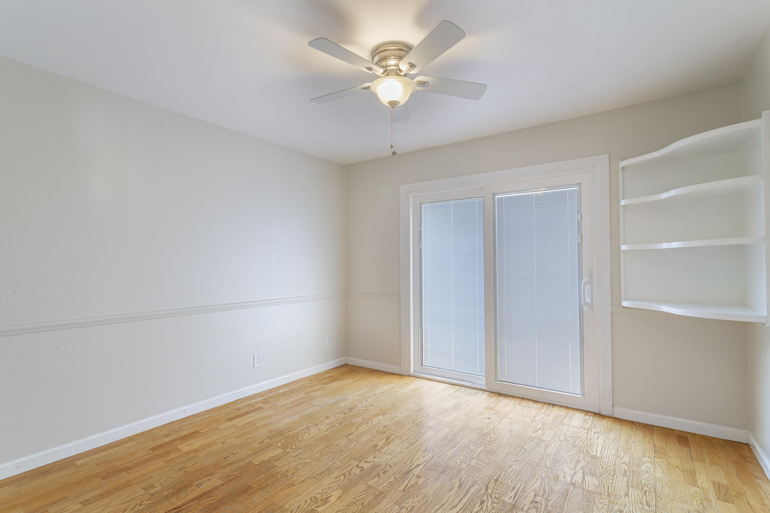 Photo 3 — 1424 Bryn Mawr Drive NE