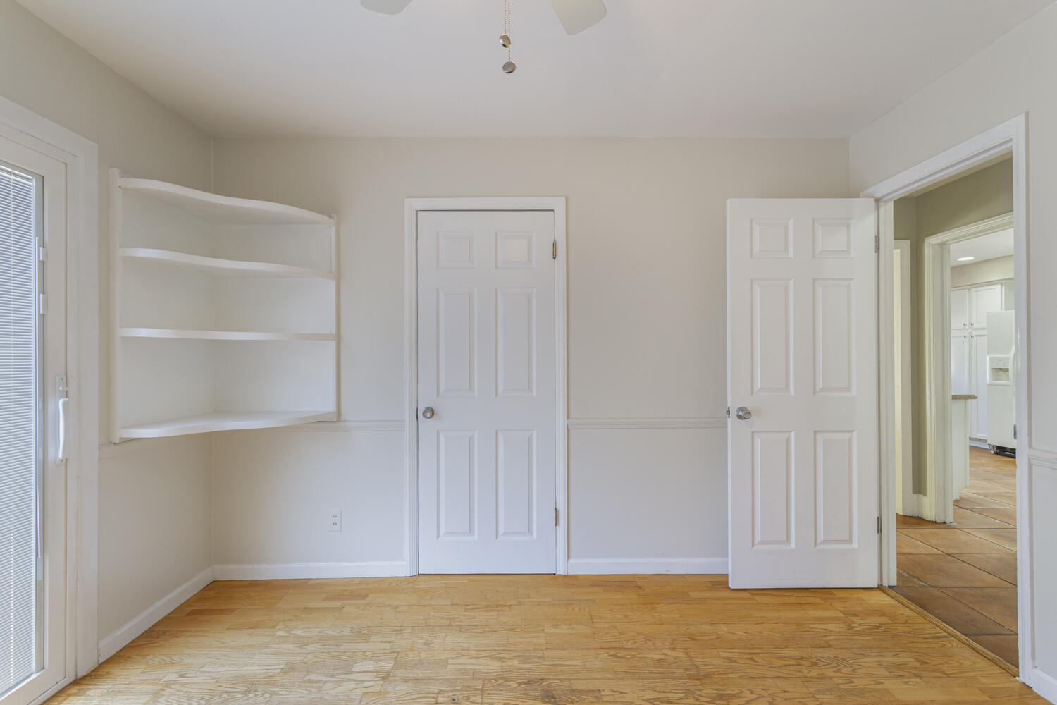 Photo 4 — 1424 Bryn Mawr Drive NE