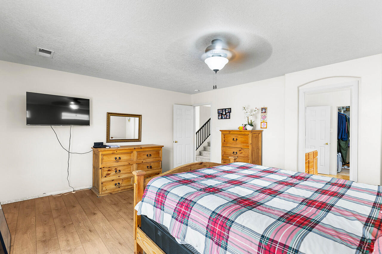 Photo 4 — 620 Rain Lily Road SW