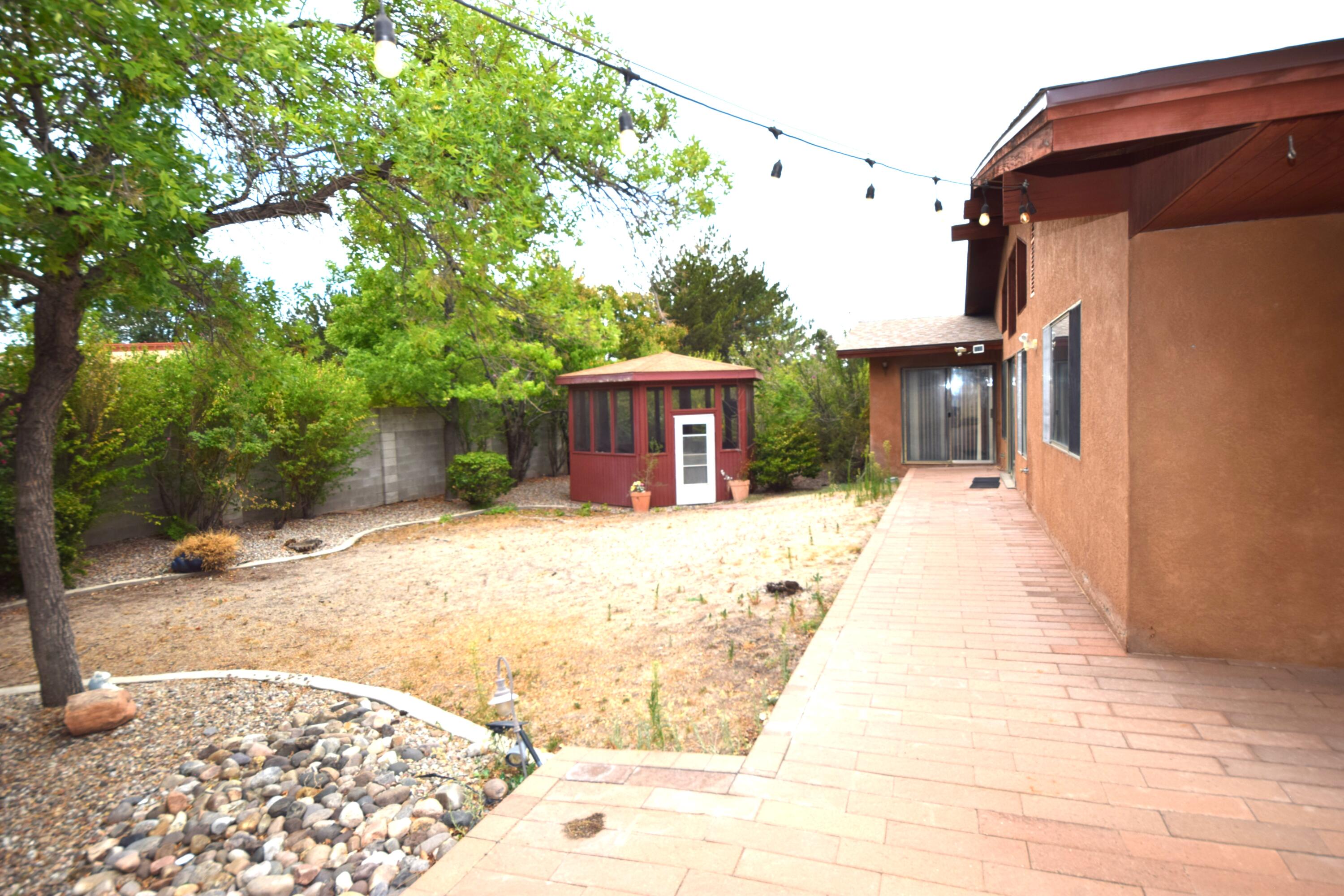 Photo 7 — 8808 N Caminito Drive NE