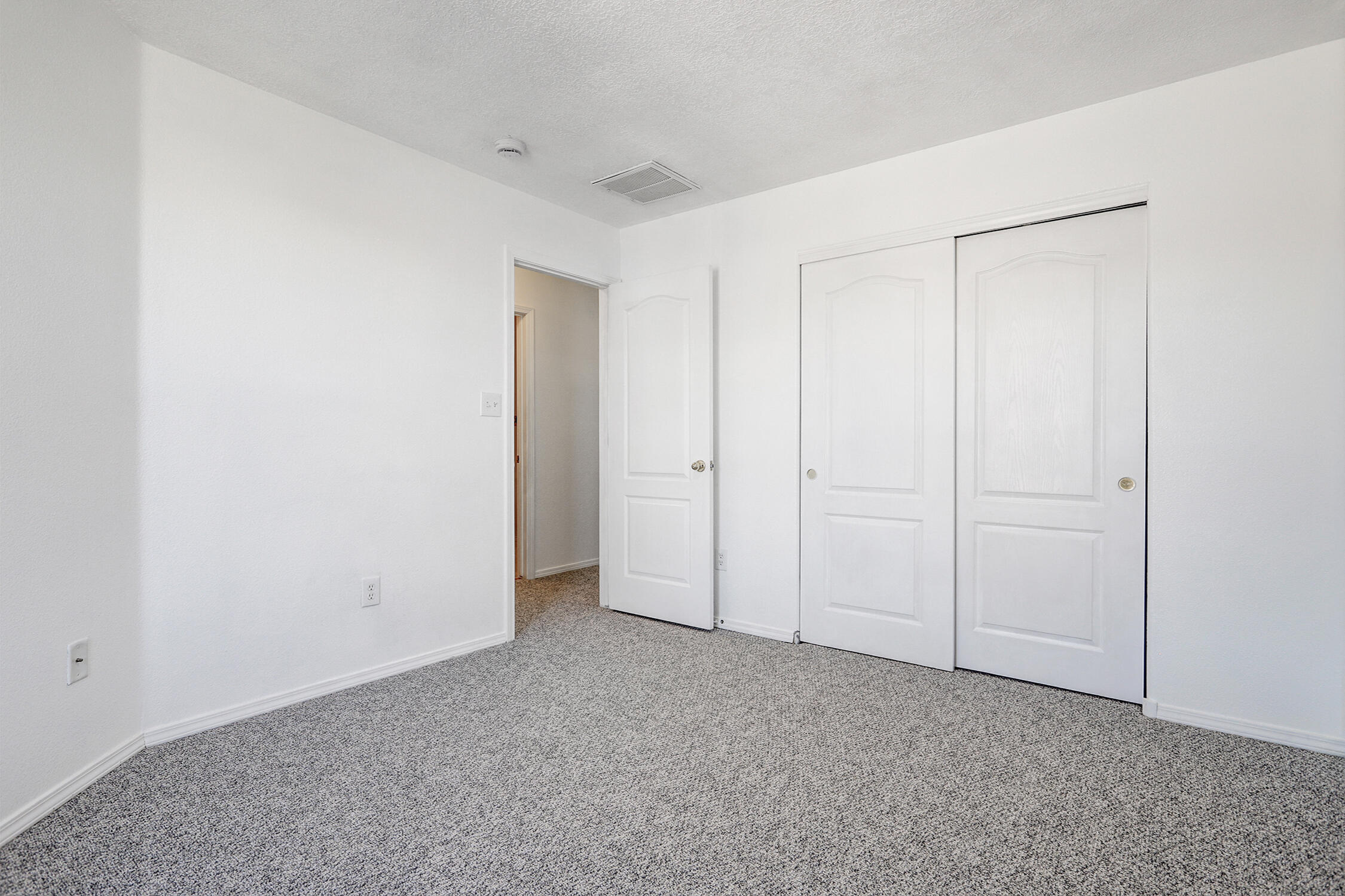 Photo 11 — 2108 Hermosa Creek Drive SW