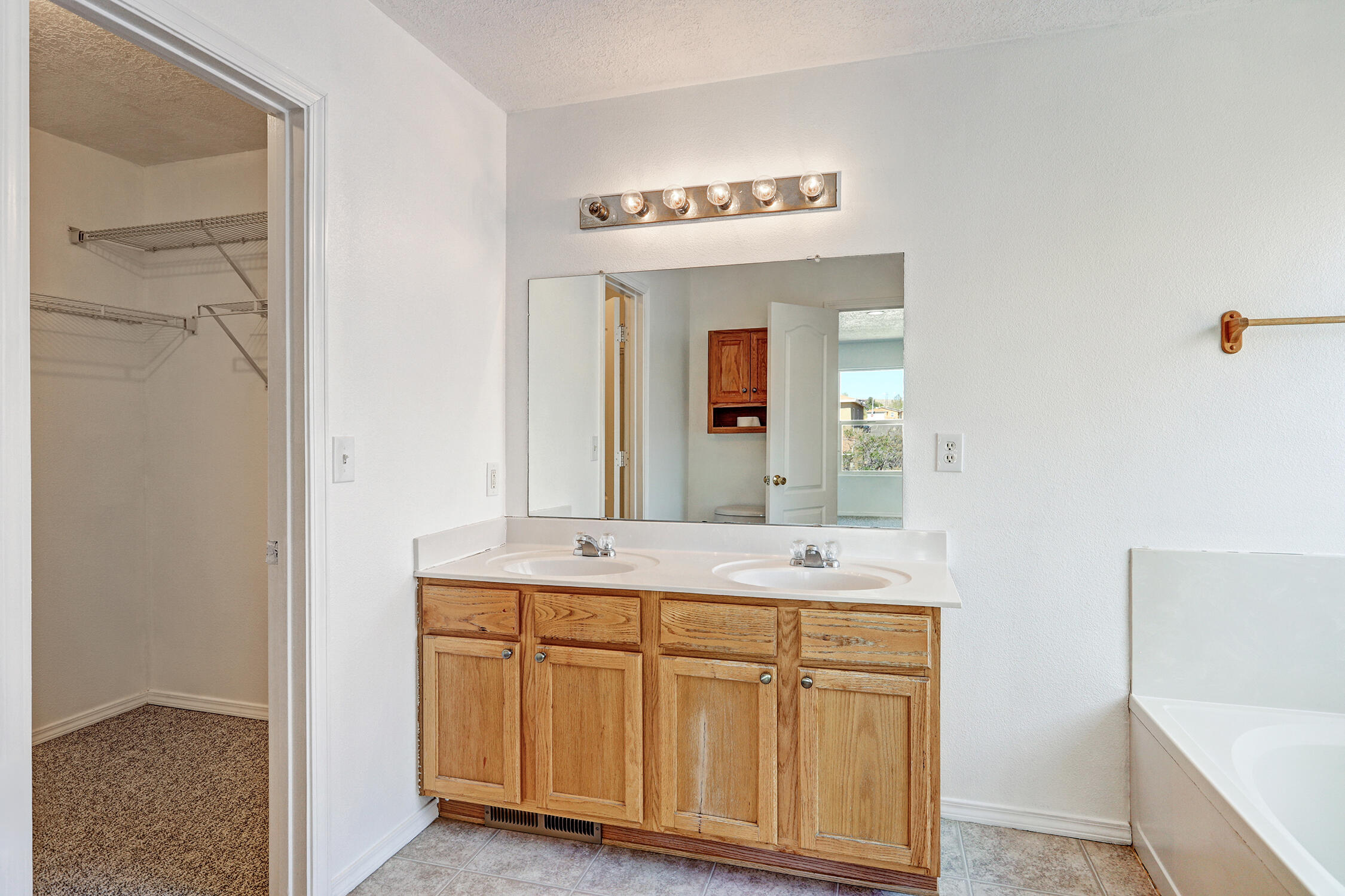 Photo 14 — 2108 Hermosa Creek Drive SW