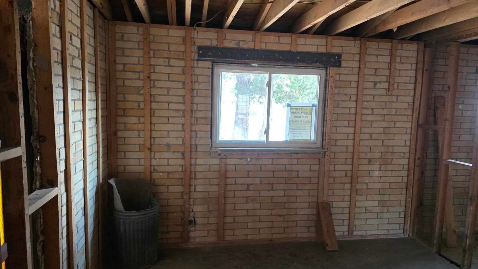 Photo 3 — 6101 Mitchell Avenue SE