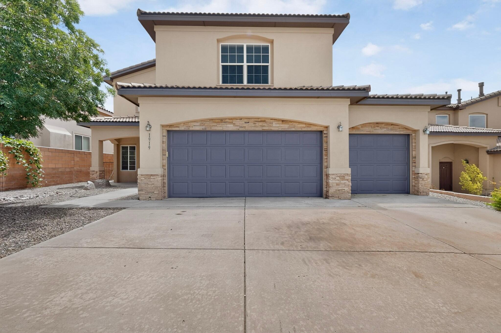 1919 Cam Fella Street SE, Albuquerque, NM 87123