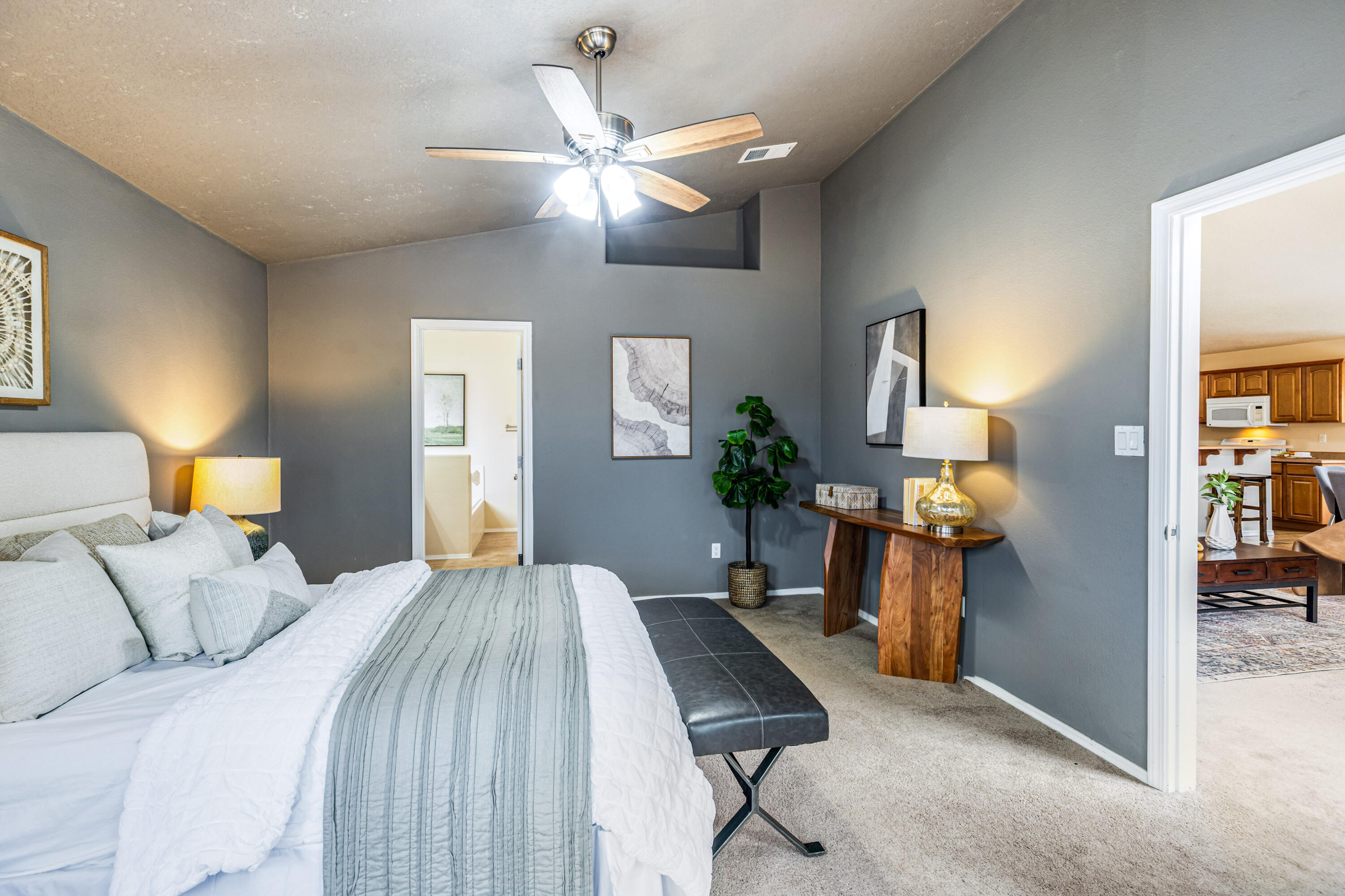 Photo 18 — 1612 Gale Court NW