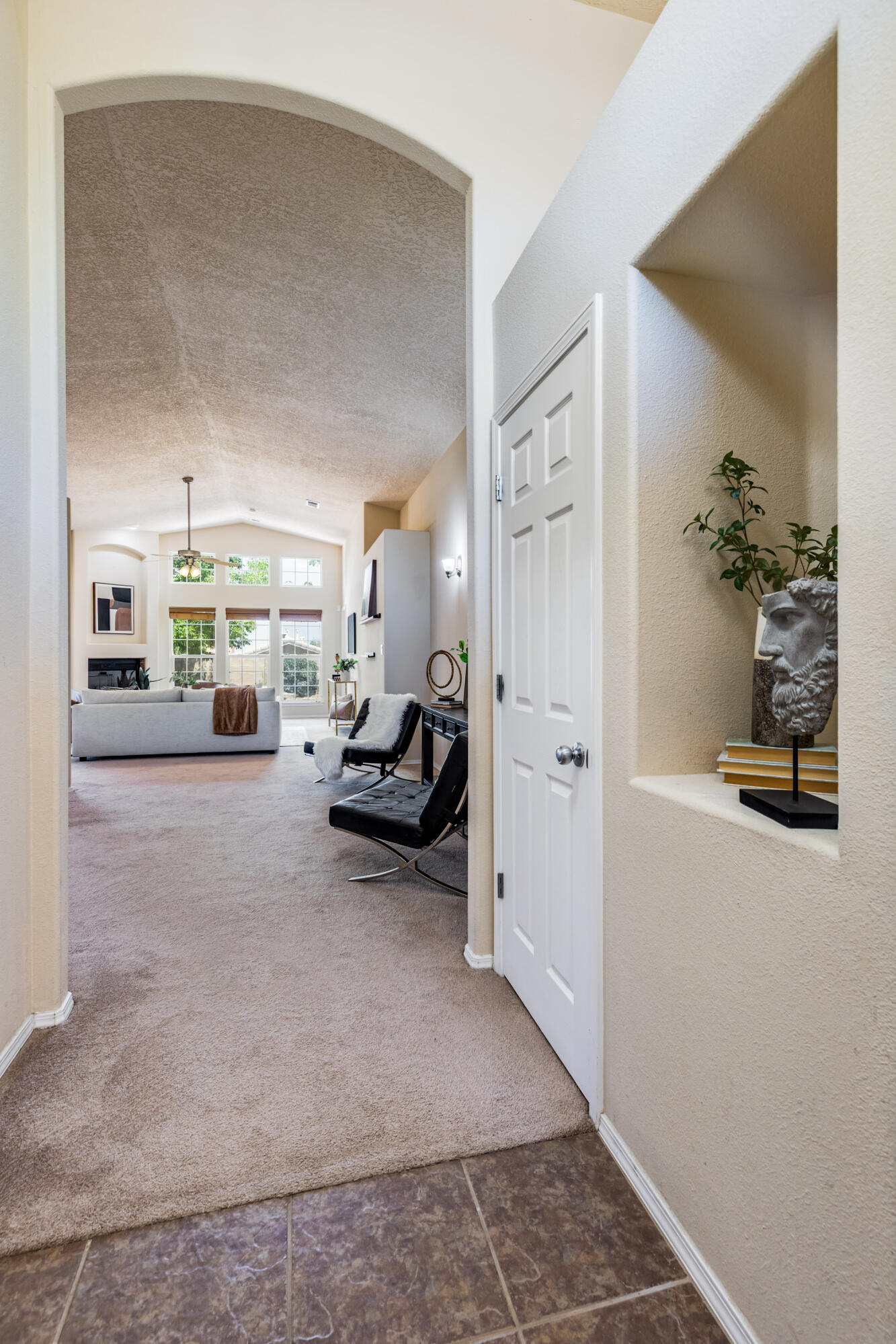 Photo 3 — 1612 Gale Court NW