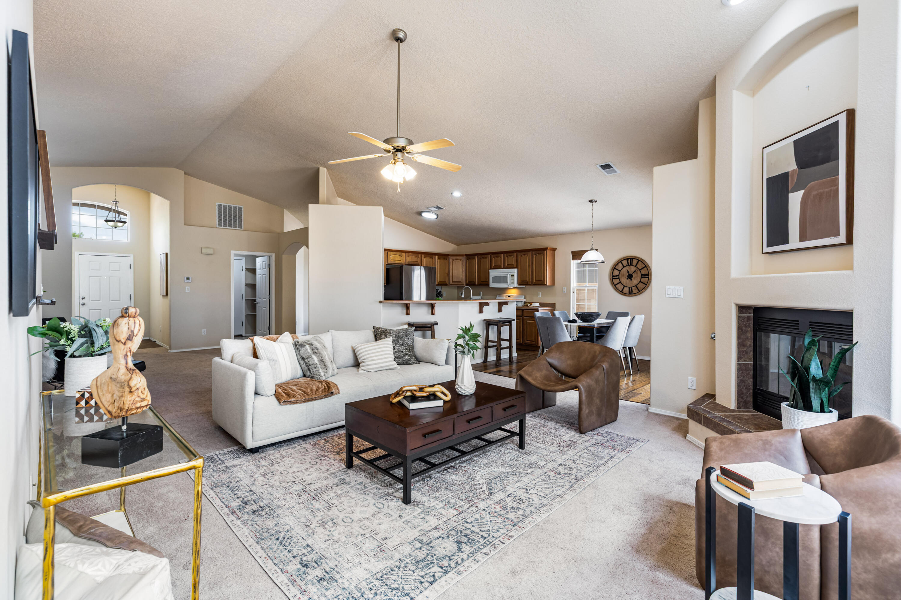 Photo 7 — 1612 Gale Court NW