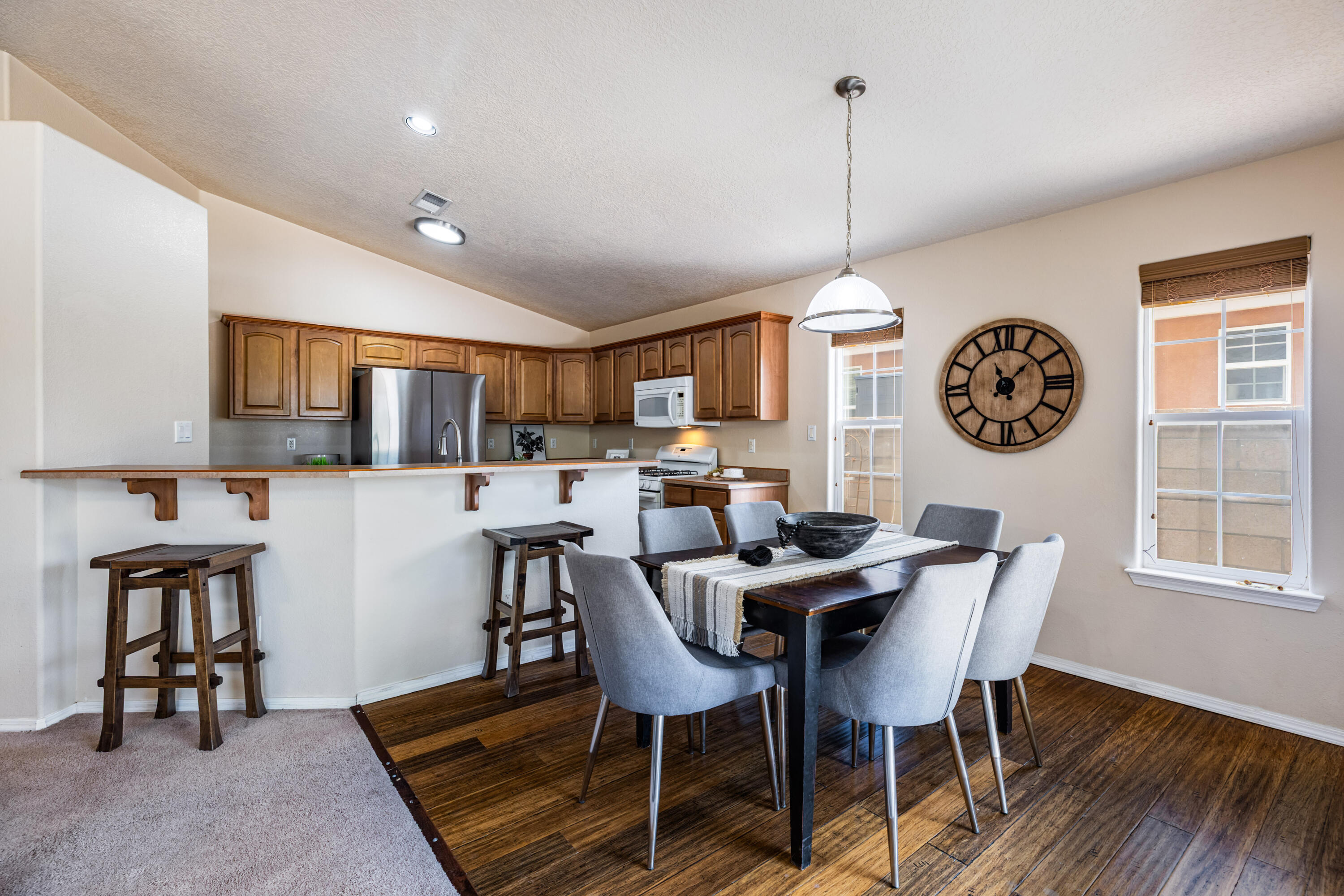 Photo 9 — 1612 Gale Court NW