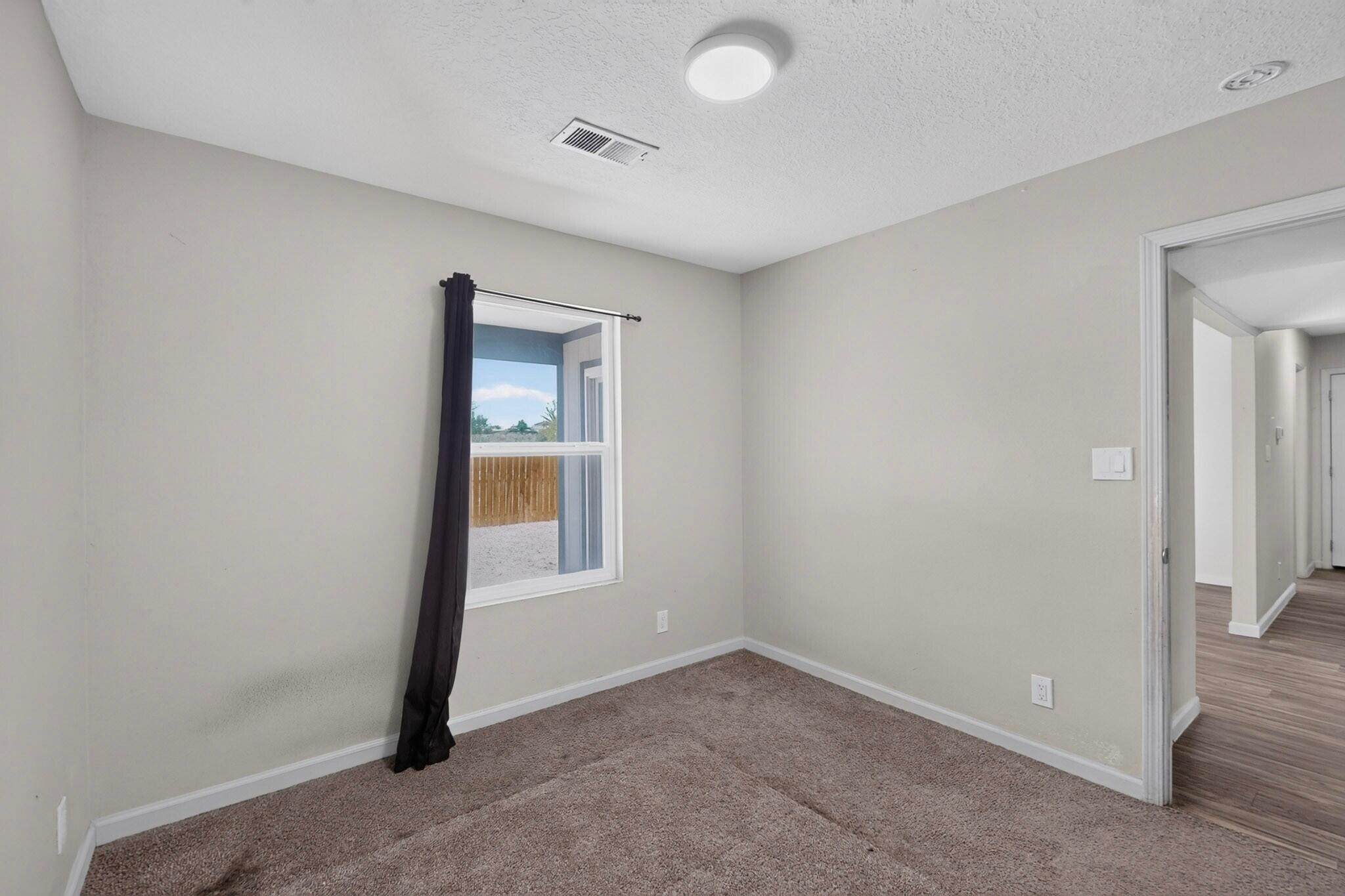 Photo 11 — 1426 Golden Eye Loop NE